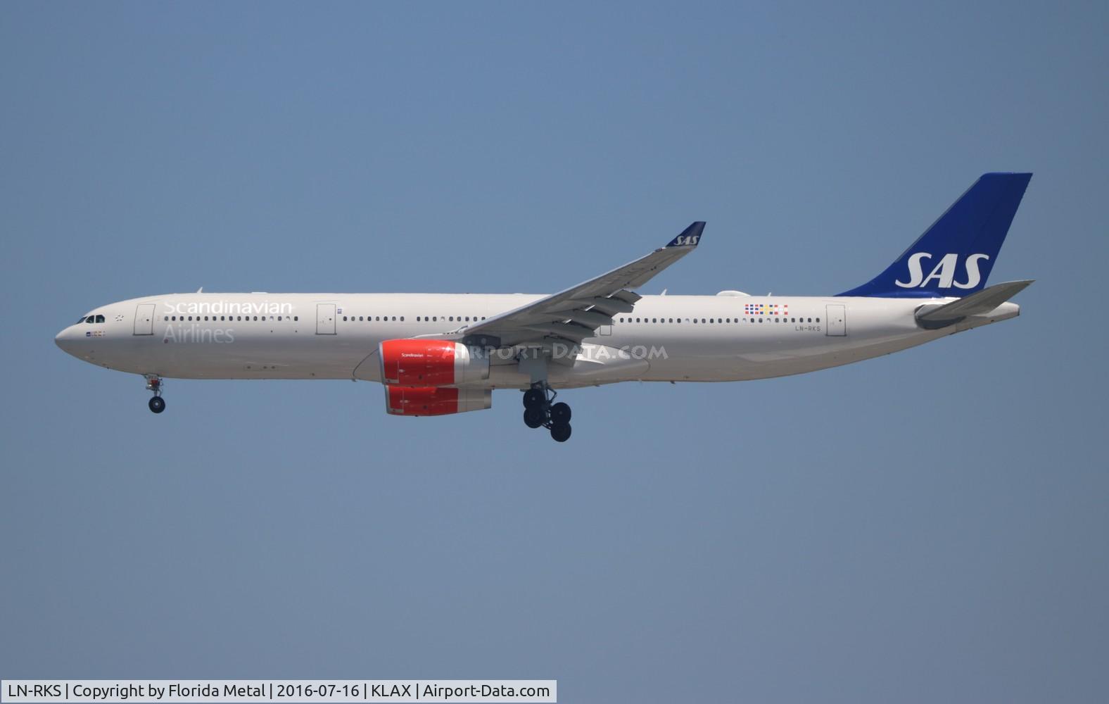 LN-RKS, 2015 Airbus A330-343E C/N 1665, LAX zx