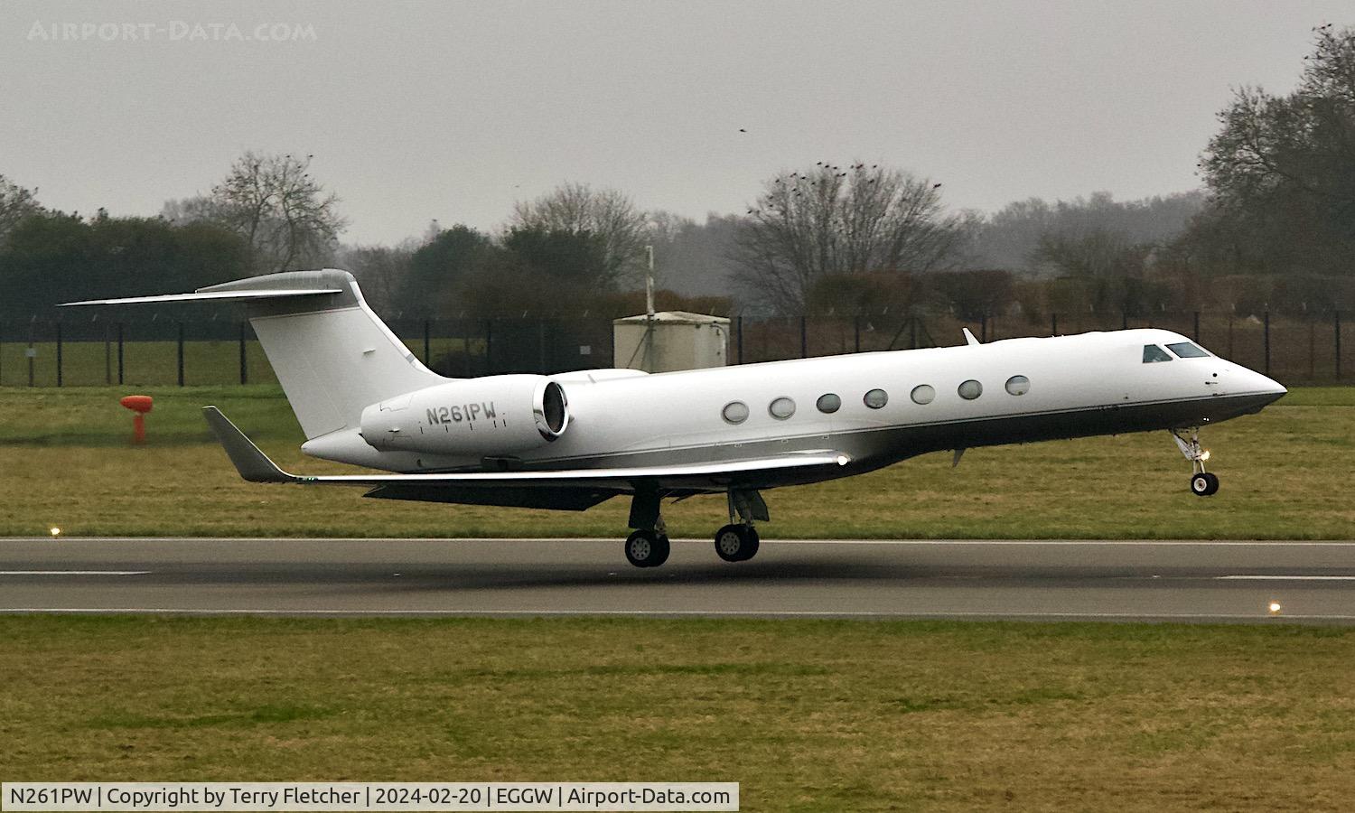 N261PW, 2010 Gulfstream Aerospace GV-SP (G550) C/N 5268, At Luton Airport