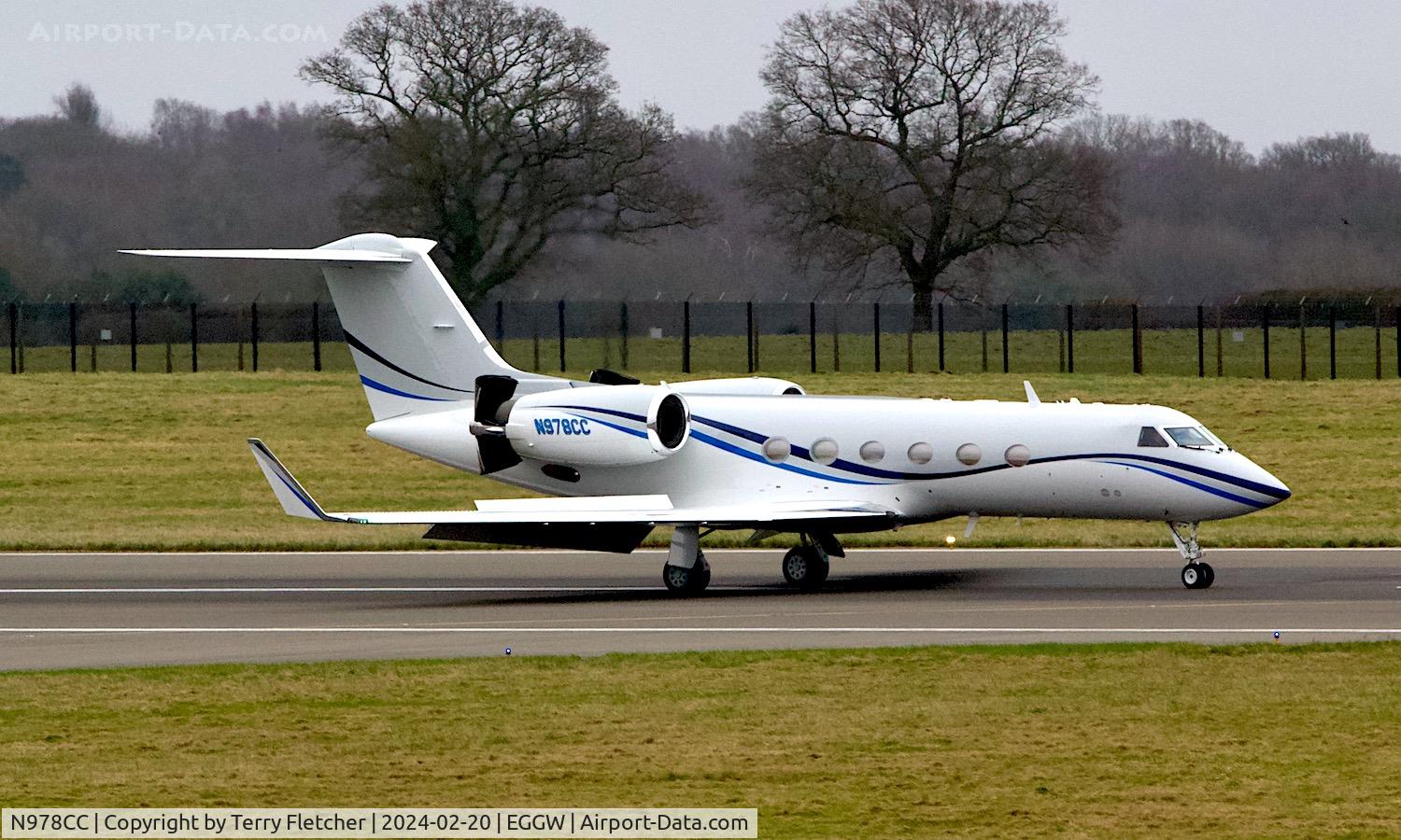 N978CC, Gulfstream Aerospace G-IV C/N 1335, At Luton Airport