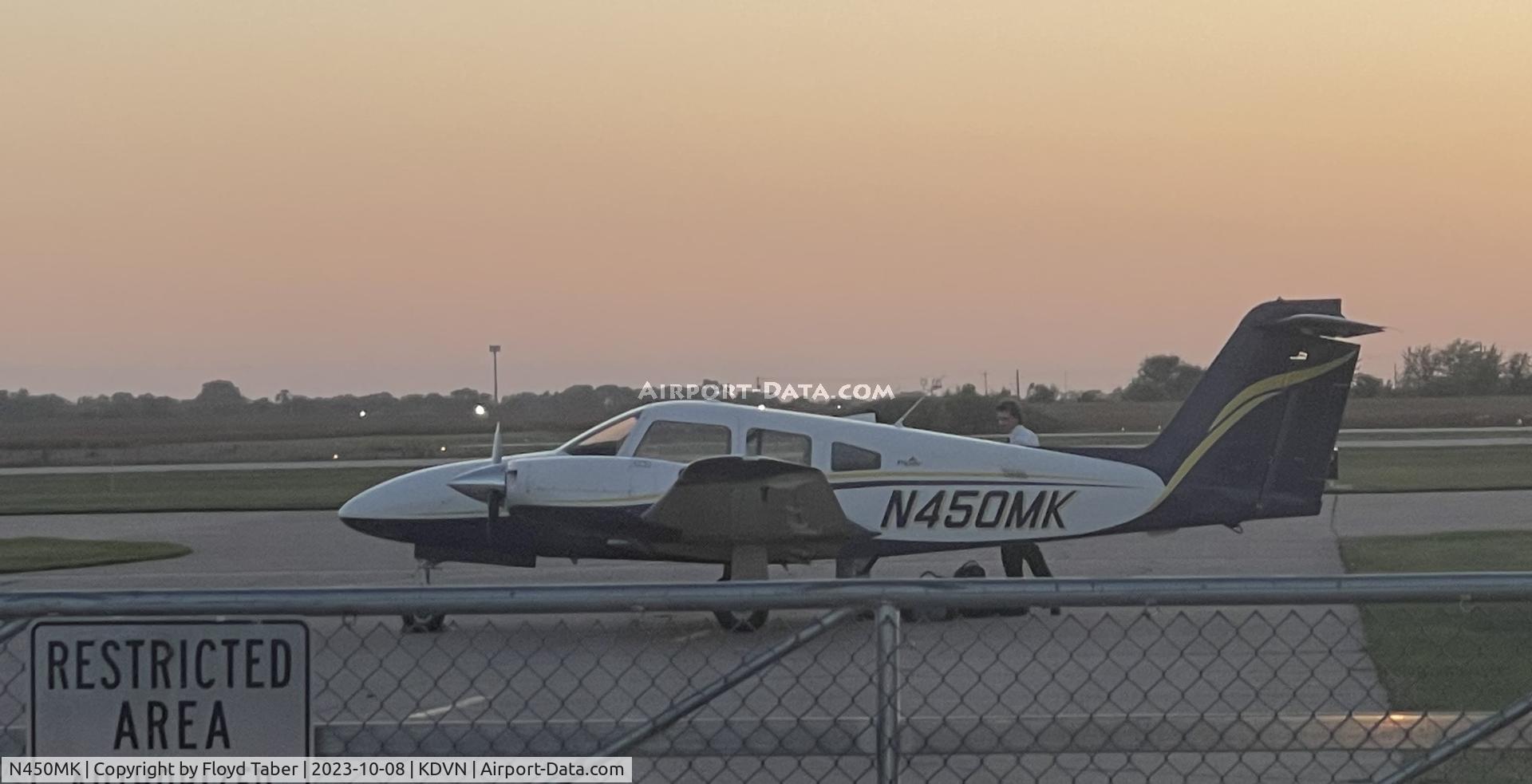 N450MK, 2022 Piper PA-44-180 Seminole C/N 4496546, Parked at REVV Aviation