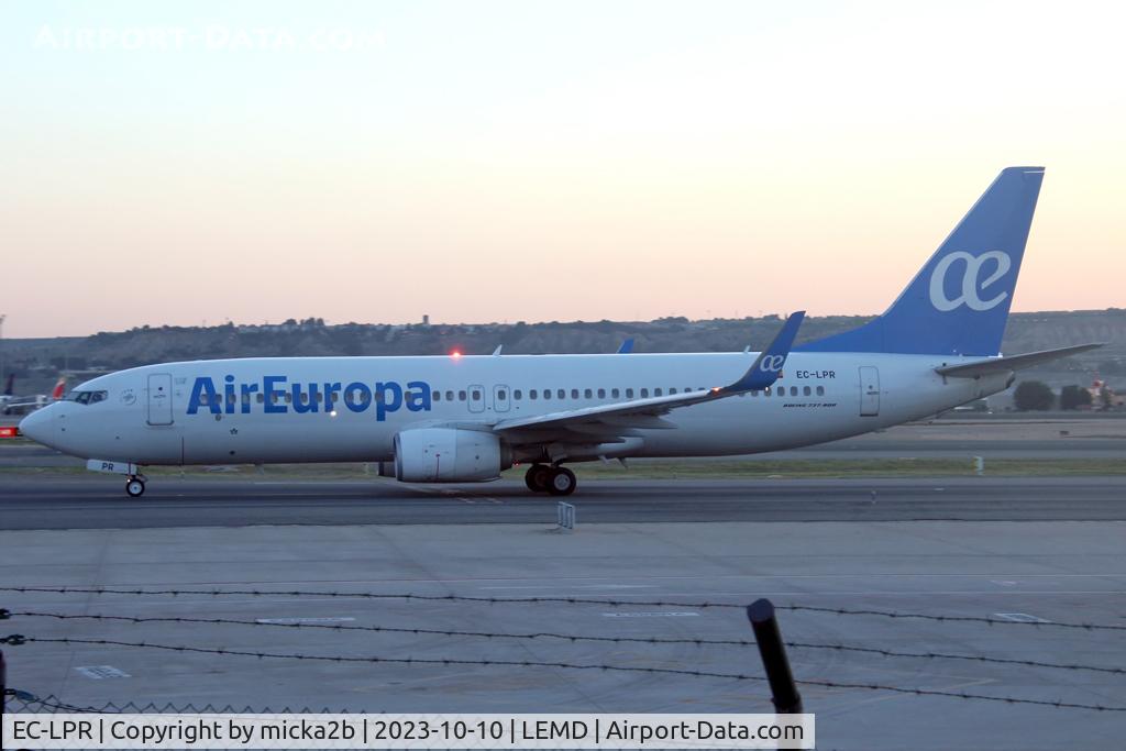 EC-LPR, 2012 Boeing 737-85P C/N 36588, Taxiing
