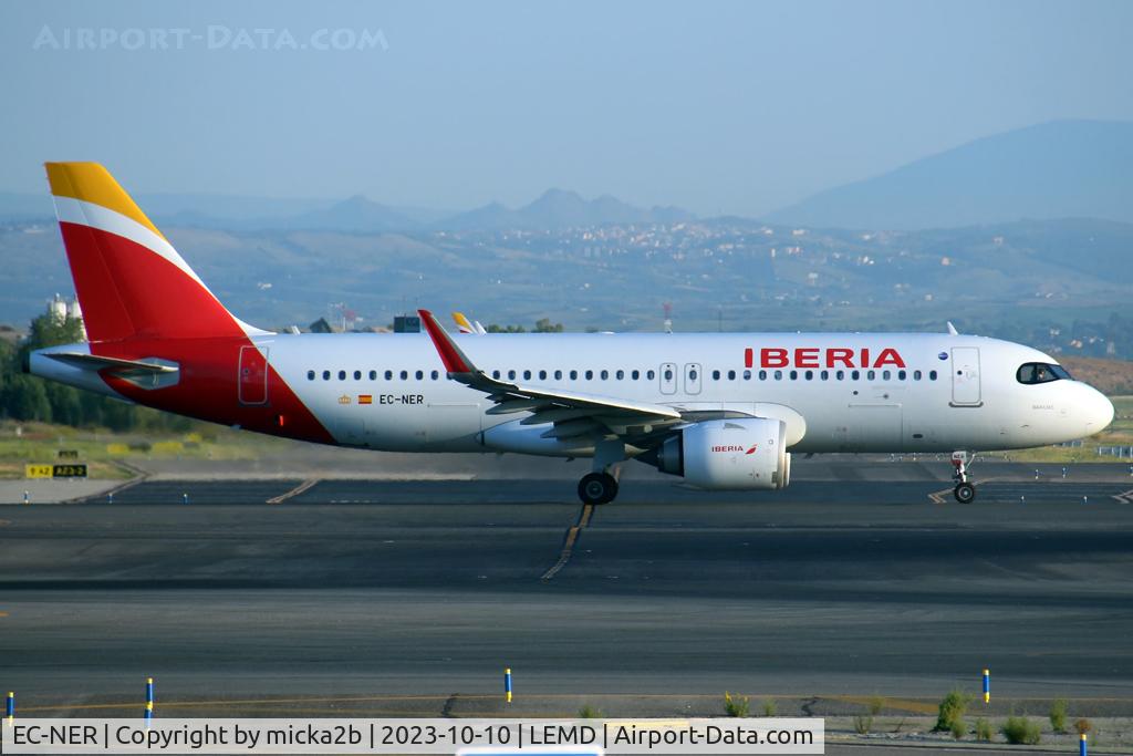 EC-NER, 2019 Airbus A320-251N C/N 8996, Taxiing