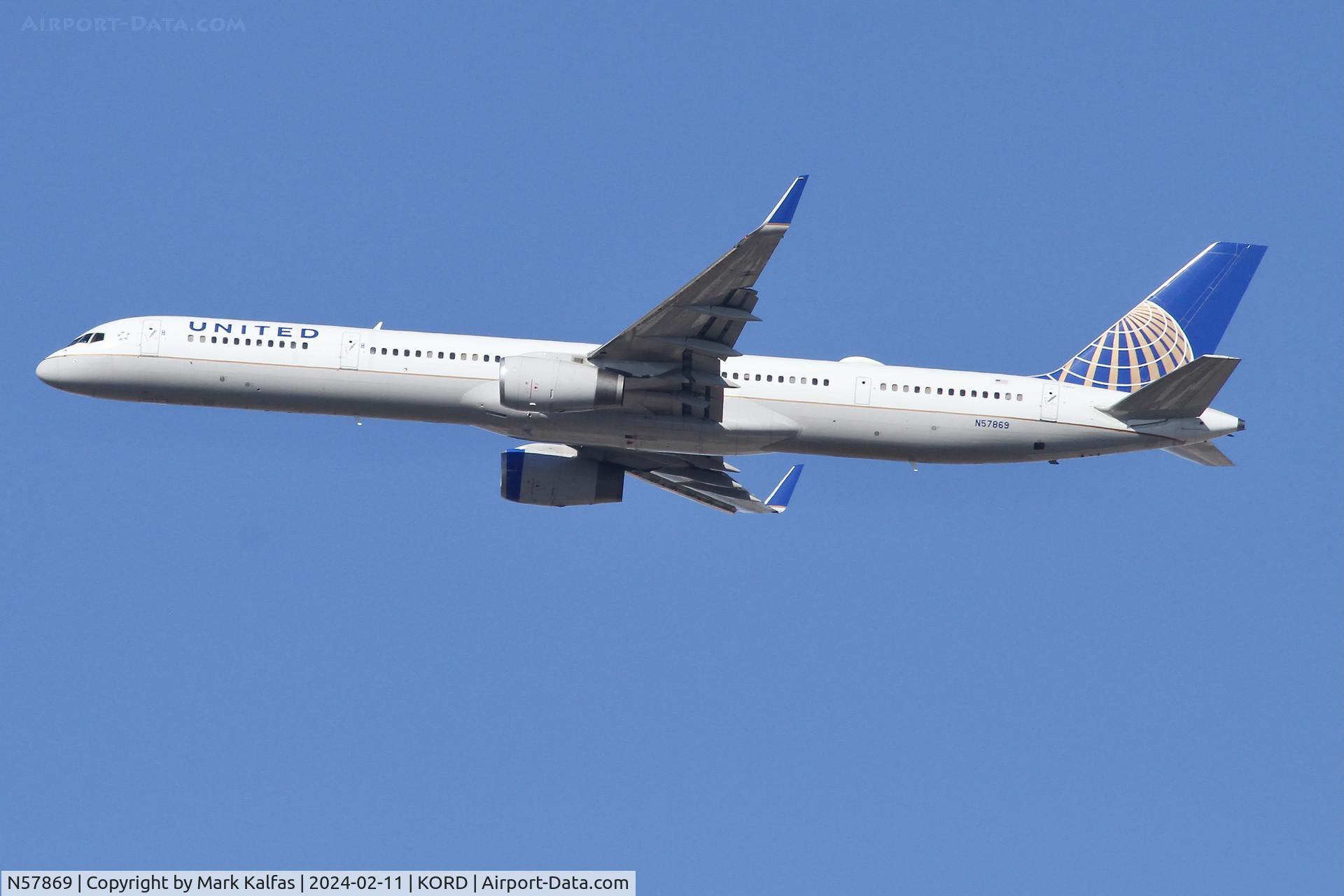 N57869, 2002 Boeing 757-33N C/N 32593, B753 United Airlines Boeing 757-33N N57869 UAL1878 ORD-SFO Departing 28R