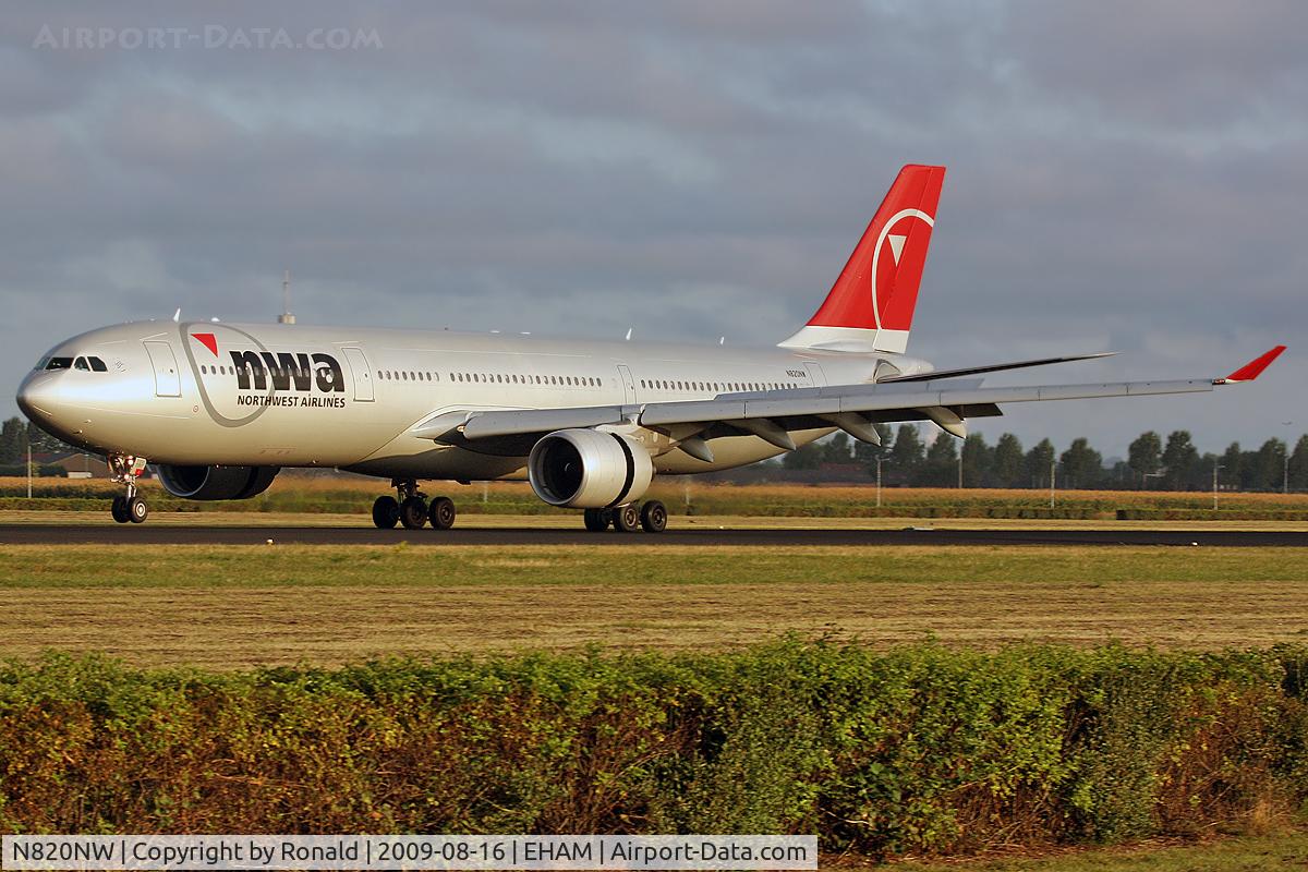 N820NW, 2007 Airbus A330-323 C/N 0859, at spl