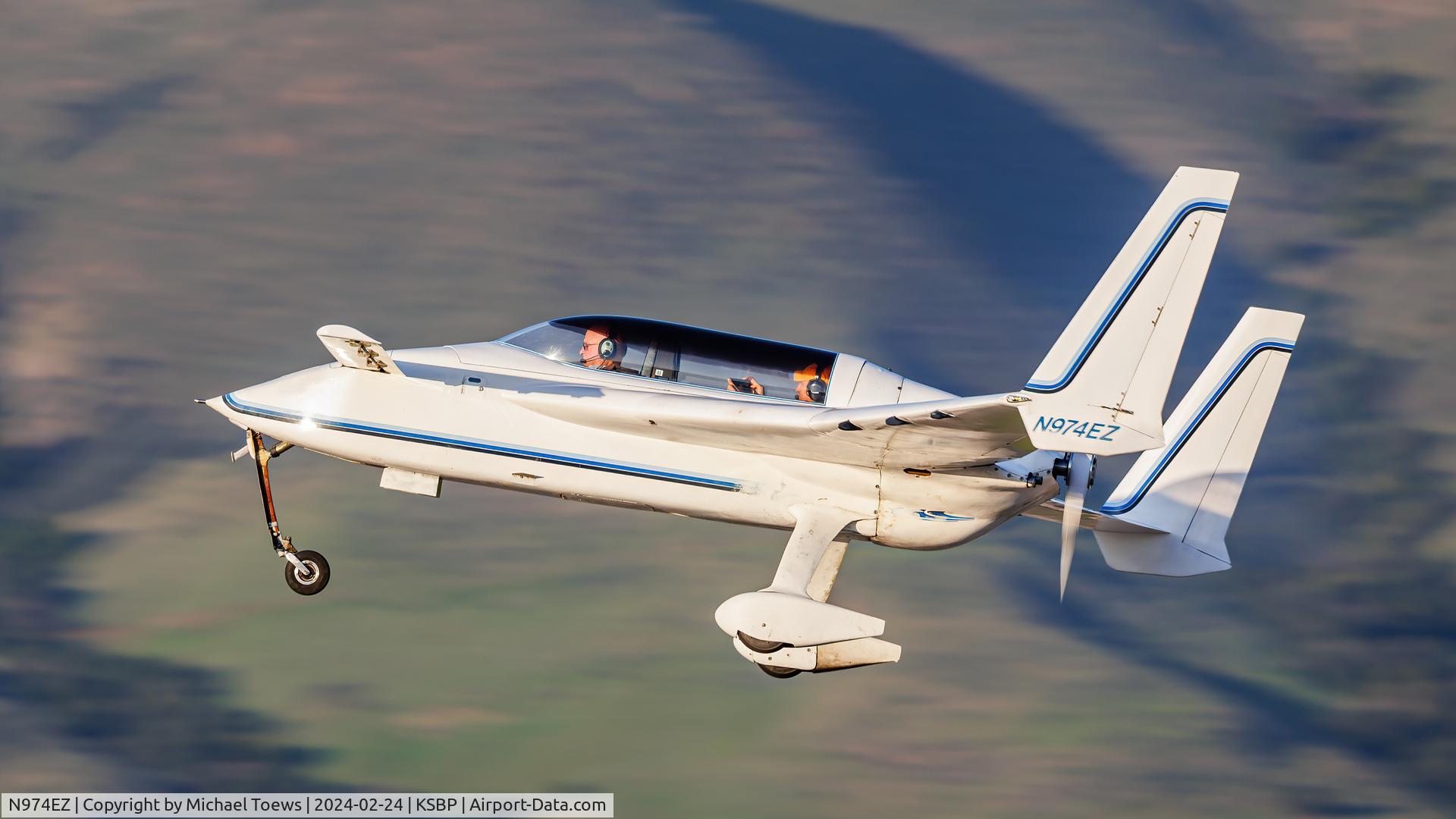 N974EZ, 1984 Rutan Long-EZ C/N 974, N974EZ departing San Luis Obispo, CA.