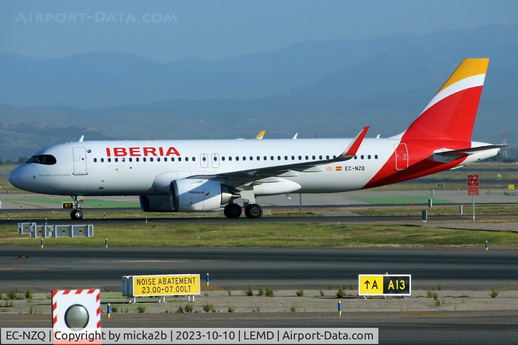 EC-NZQ, 2023 Airbus A320-251N C/N 11455, Taxiing