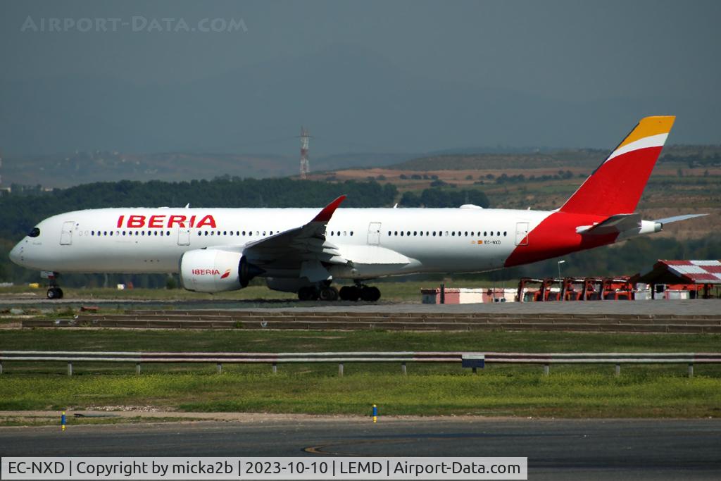 EC-NXD, 2022 Airbus A350-941 C/N 567, Taxiing