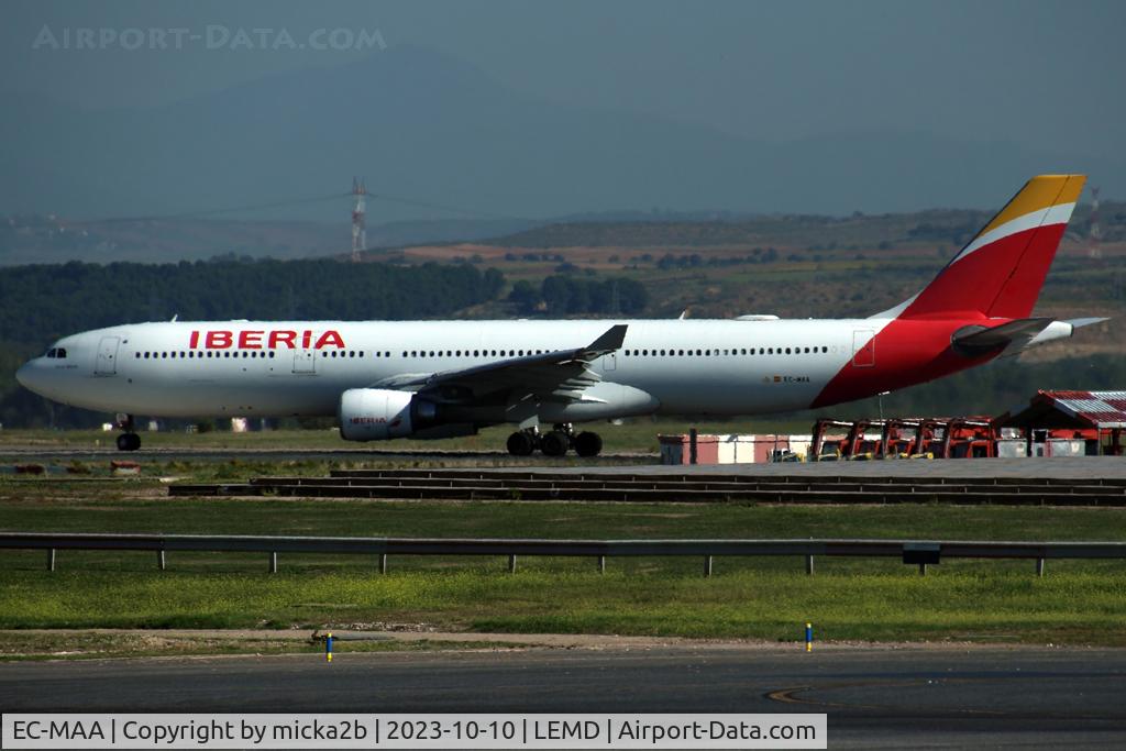 EC-MAA, 2014 Airbus A330-302 C/N 1515, Taxiing