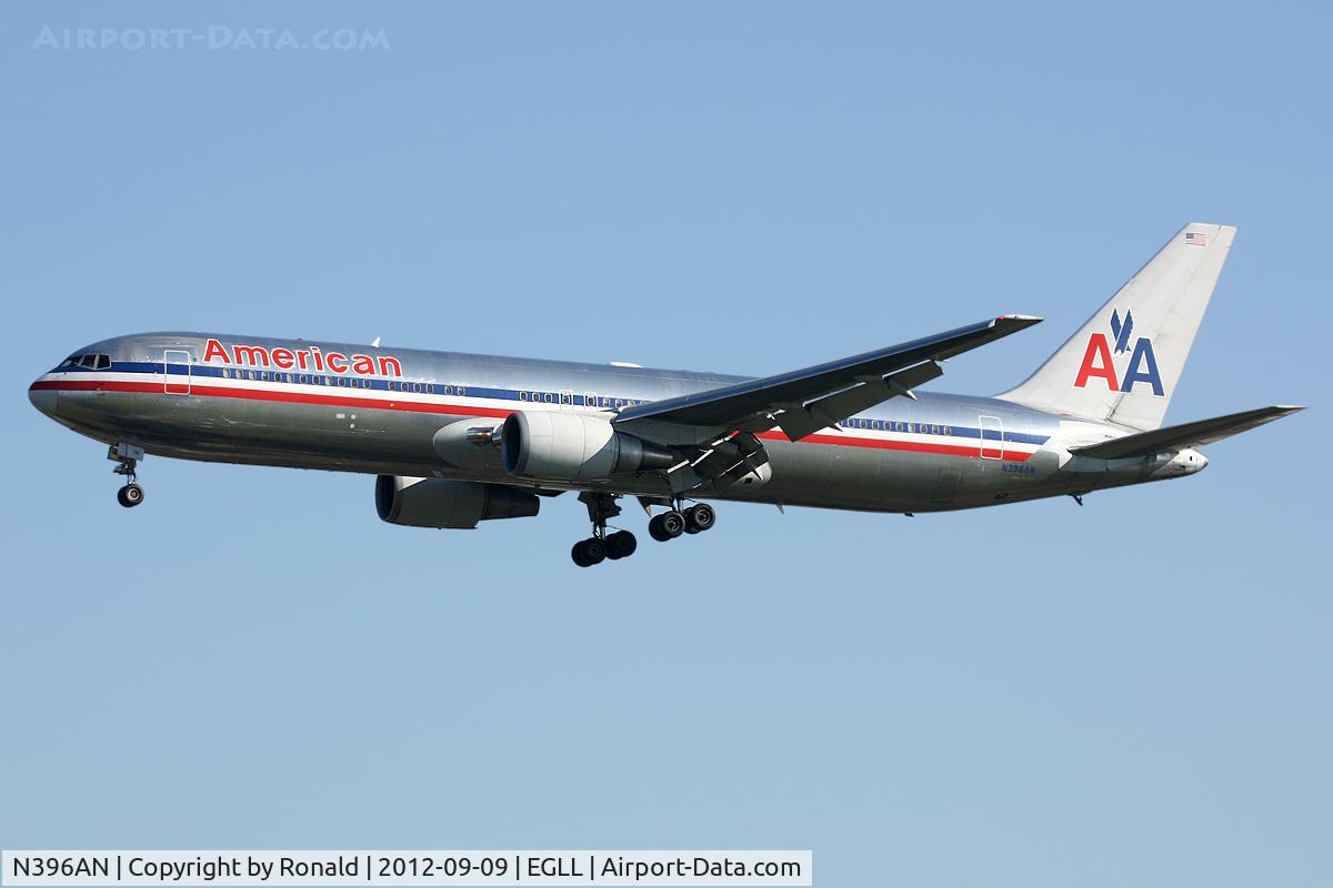 N396AN, 1999 Boeing 767-323/ER C/N 29603, at lhr