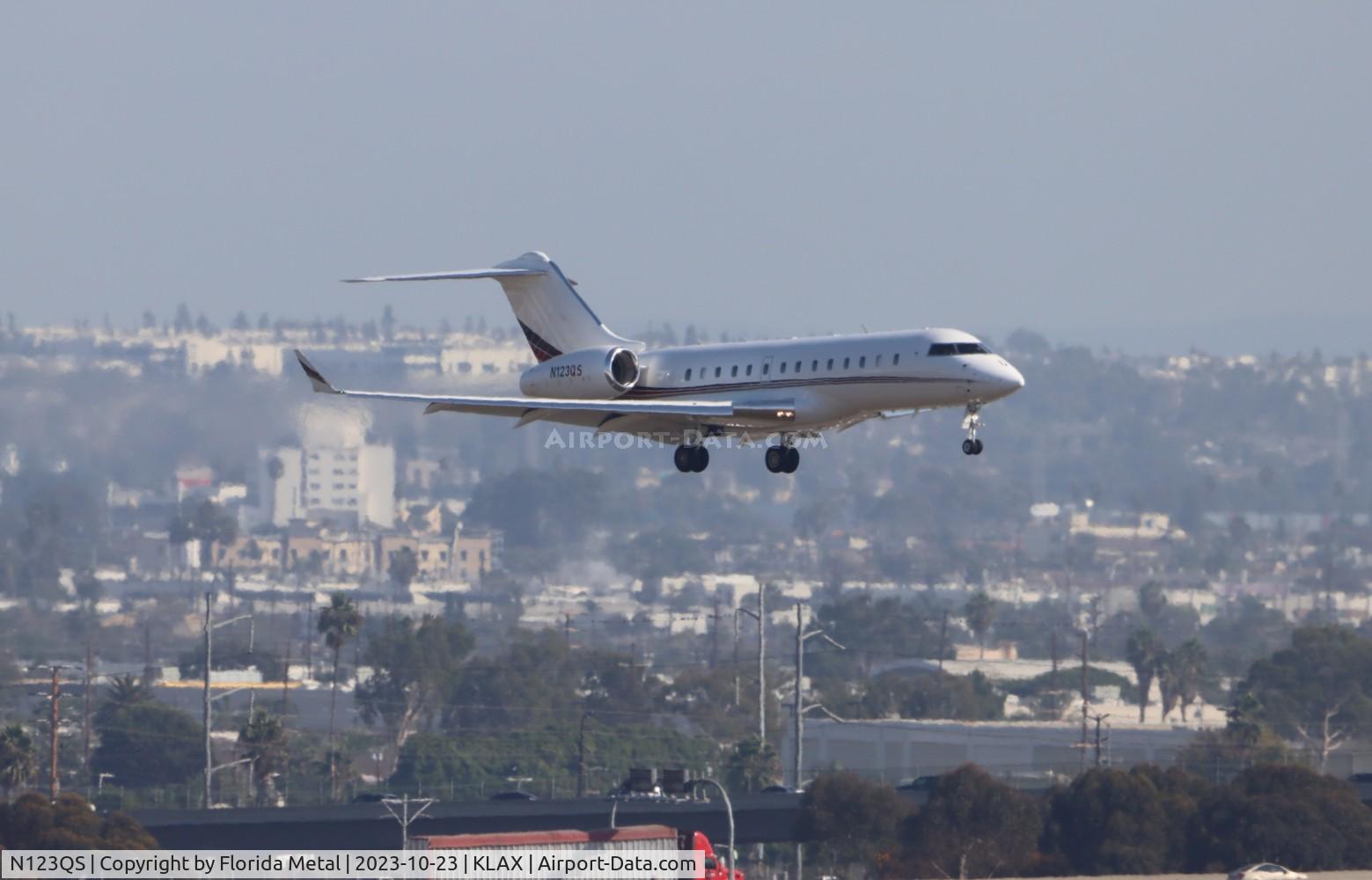 N123QS, 2022 Bombardier BD-700-1A11 Global 5500 C/N 60076, Global 5500 zx LAS-LAX