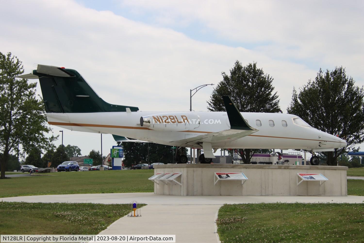 N128LR, 1979 Gates Learjet 28 C/N 001, Lear 28 zx