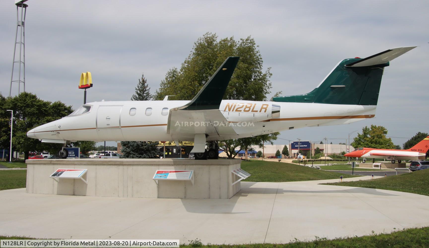 N128LR, 1979 Gates Learjet 28 C/N 001, Lear 28 zx