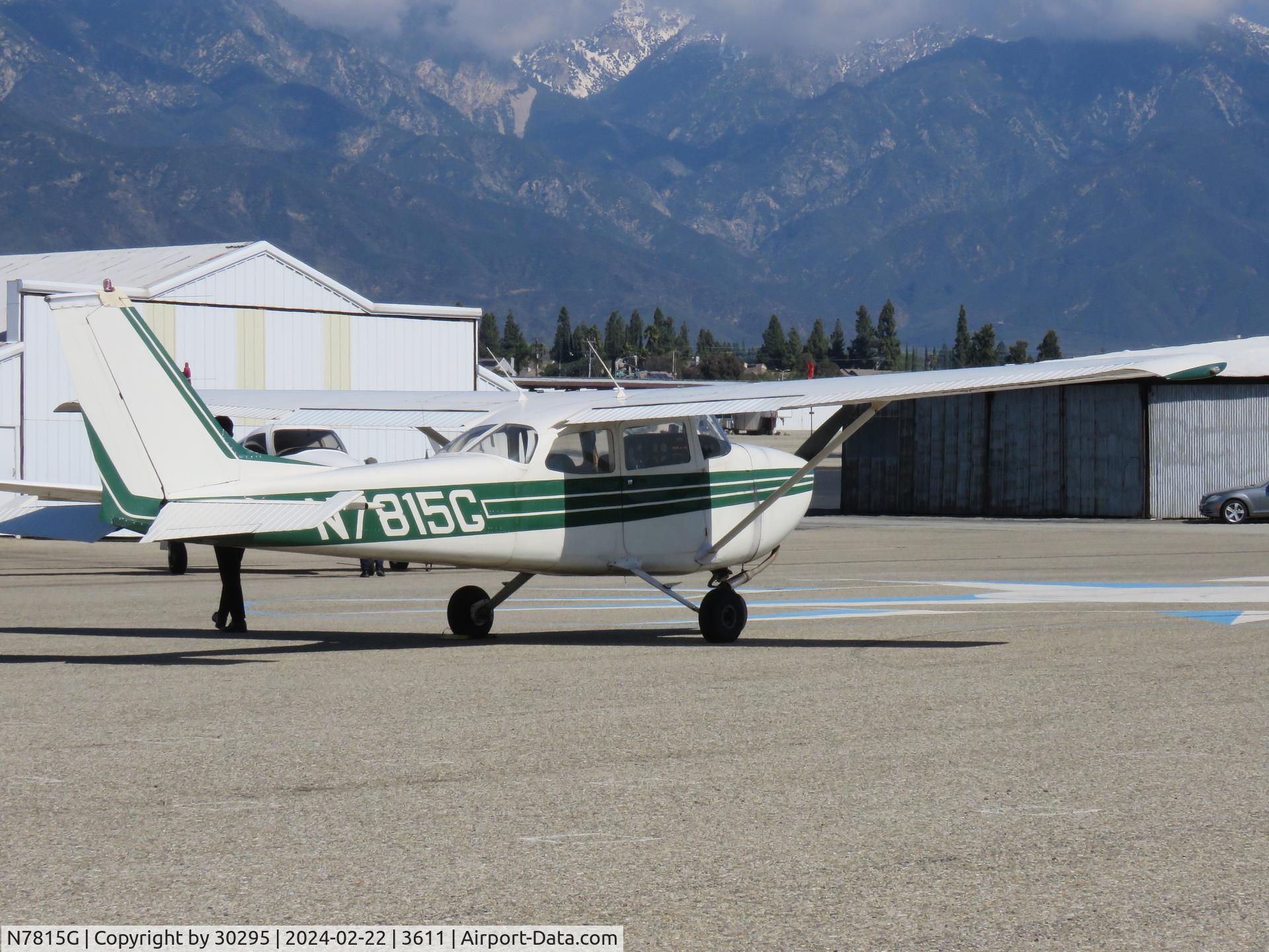 N7815G, 1970 Cessna 172L C/N 17259515, Parked