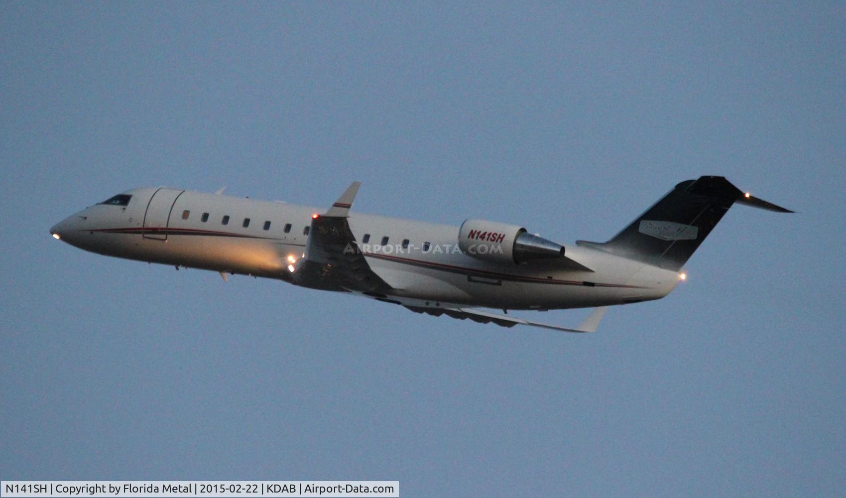 N141SH, 1997 Bombardier CRJ-200LR (CL-600-2B19) C/N 7206, Stewart Haas Racing zx