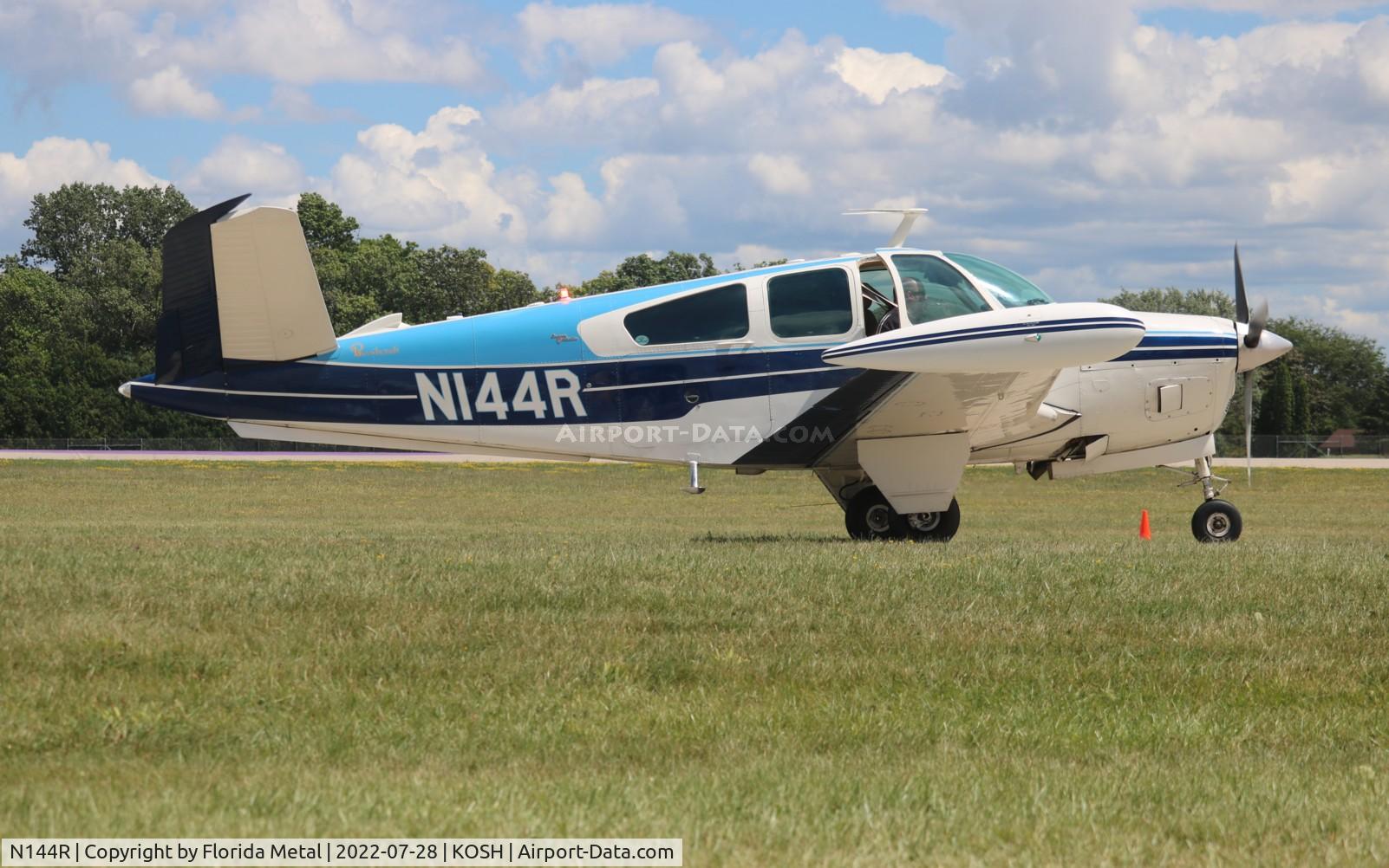 N144R, 1967 Beech V35 Bonanza C/N D-8496, Bonanza 35 zx