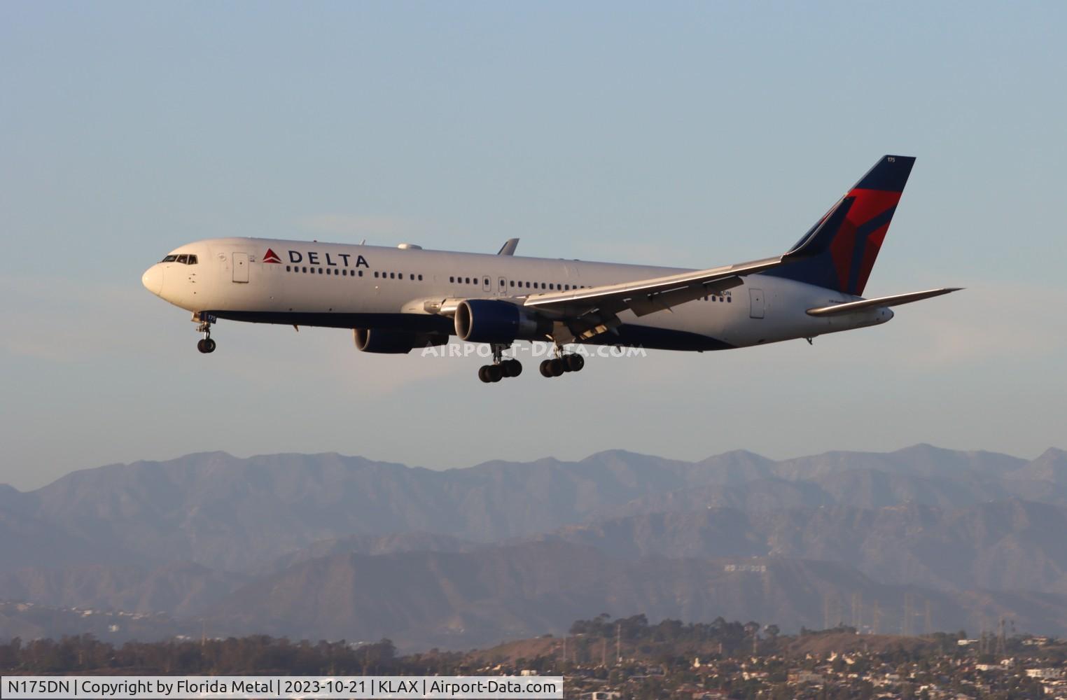 N175DN, 1990 Boeing 767-332 C/N 24803, DAL 763 zx JFK-LAX