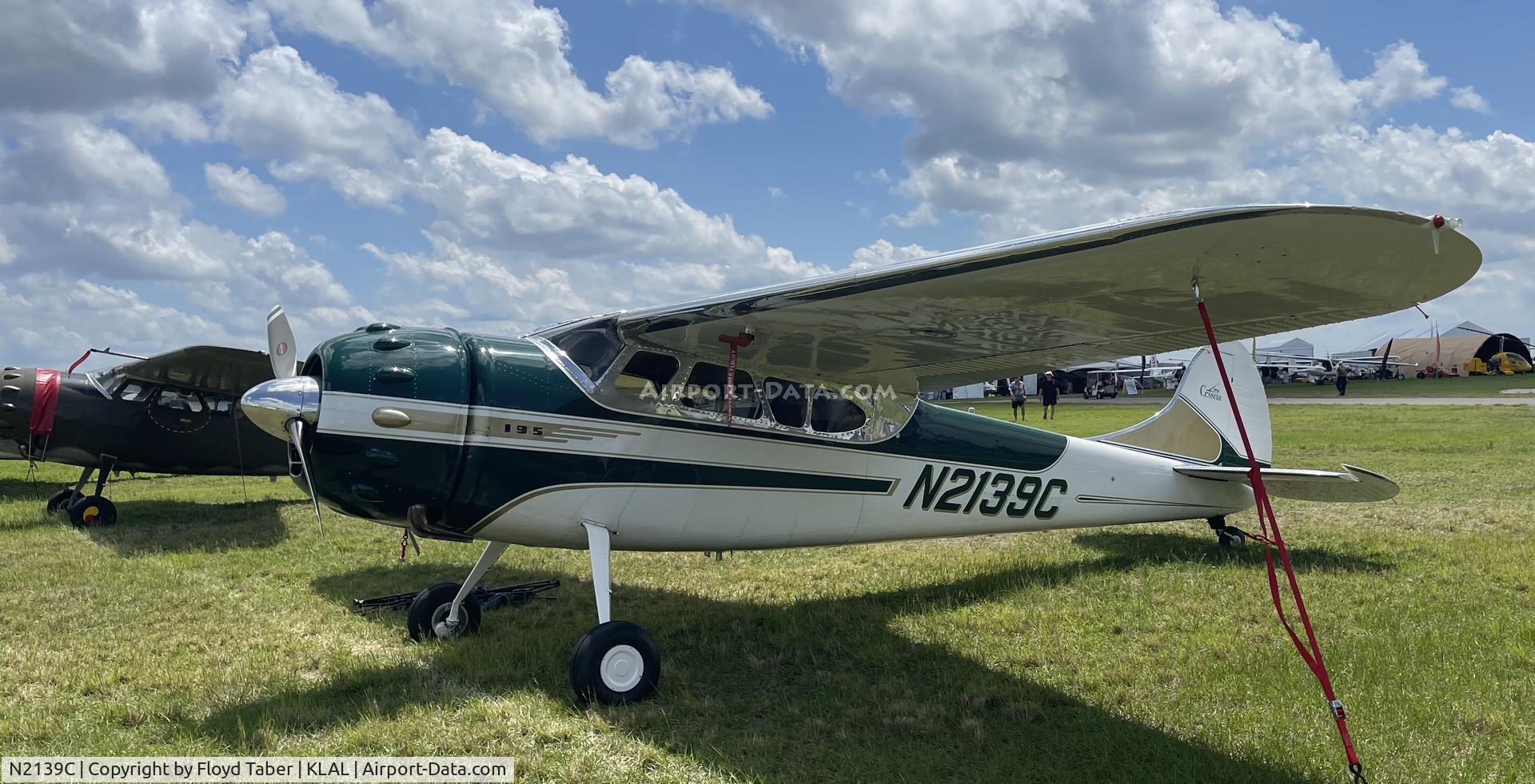 N2139C, 1953 Cessna 195B Businessliner C/N 16124, SUN N FUN 2022