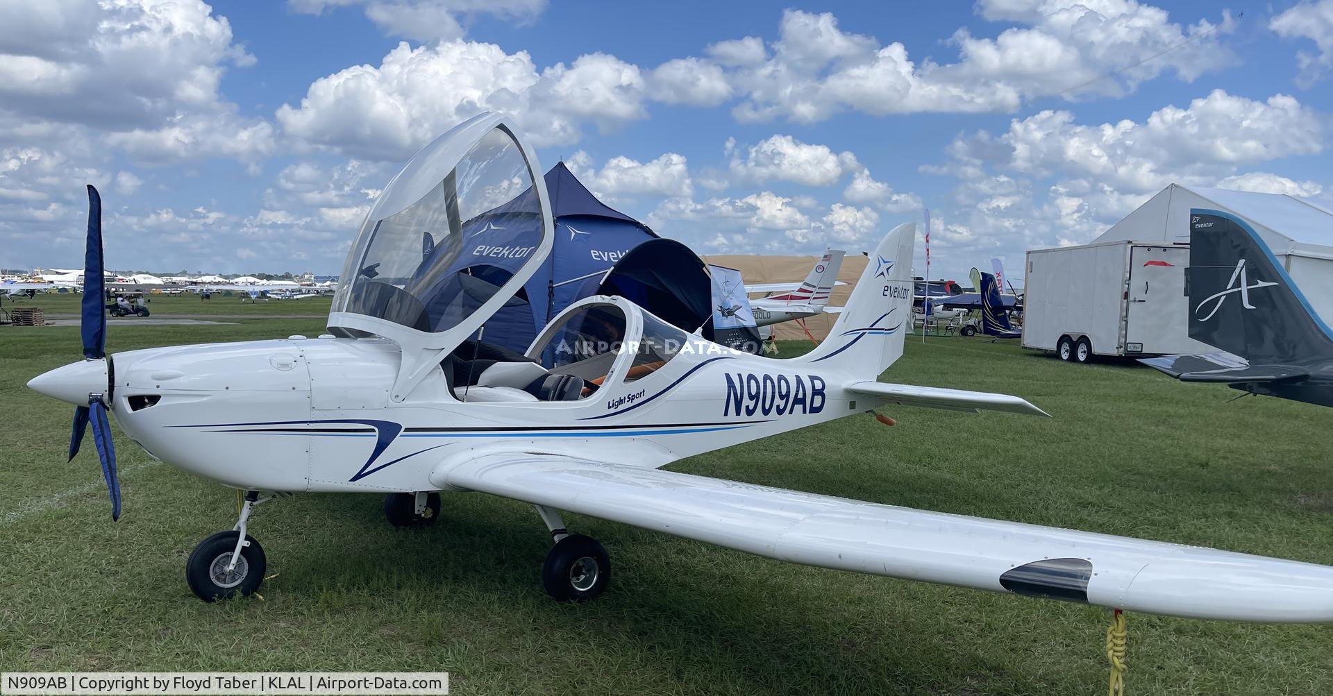 N909AB, 2013 Evektor-Aerotechnik Harmony LSA C/N 2013-1614, SUN N FUN 2022
