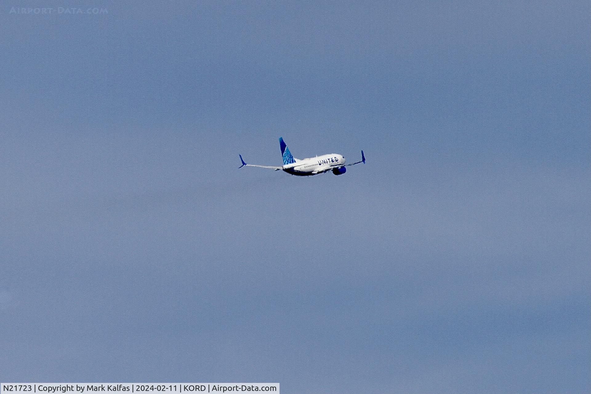 N21723, 1999 Boeing 737-724 C/N 28790, B737 United Airlines Boeing Boeing 737-724 N21723 UAL1113 ORD-ALB