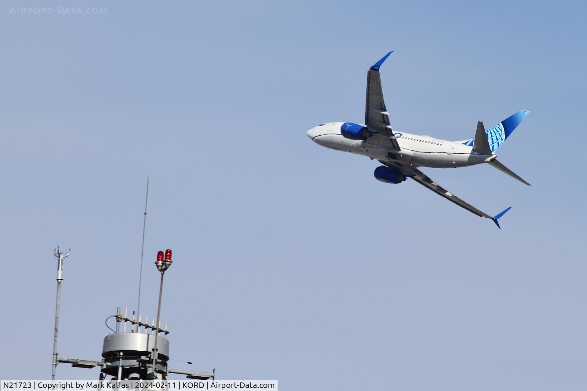 N21723, 1999 Boeing 737-724 C/N 28790, B737 United Airlines Boeing Boeing 737-724 N21723 UAL1113 ORD-ALB