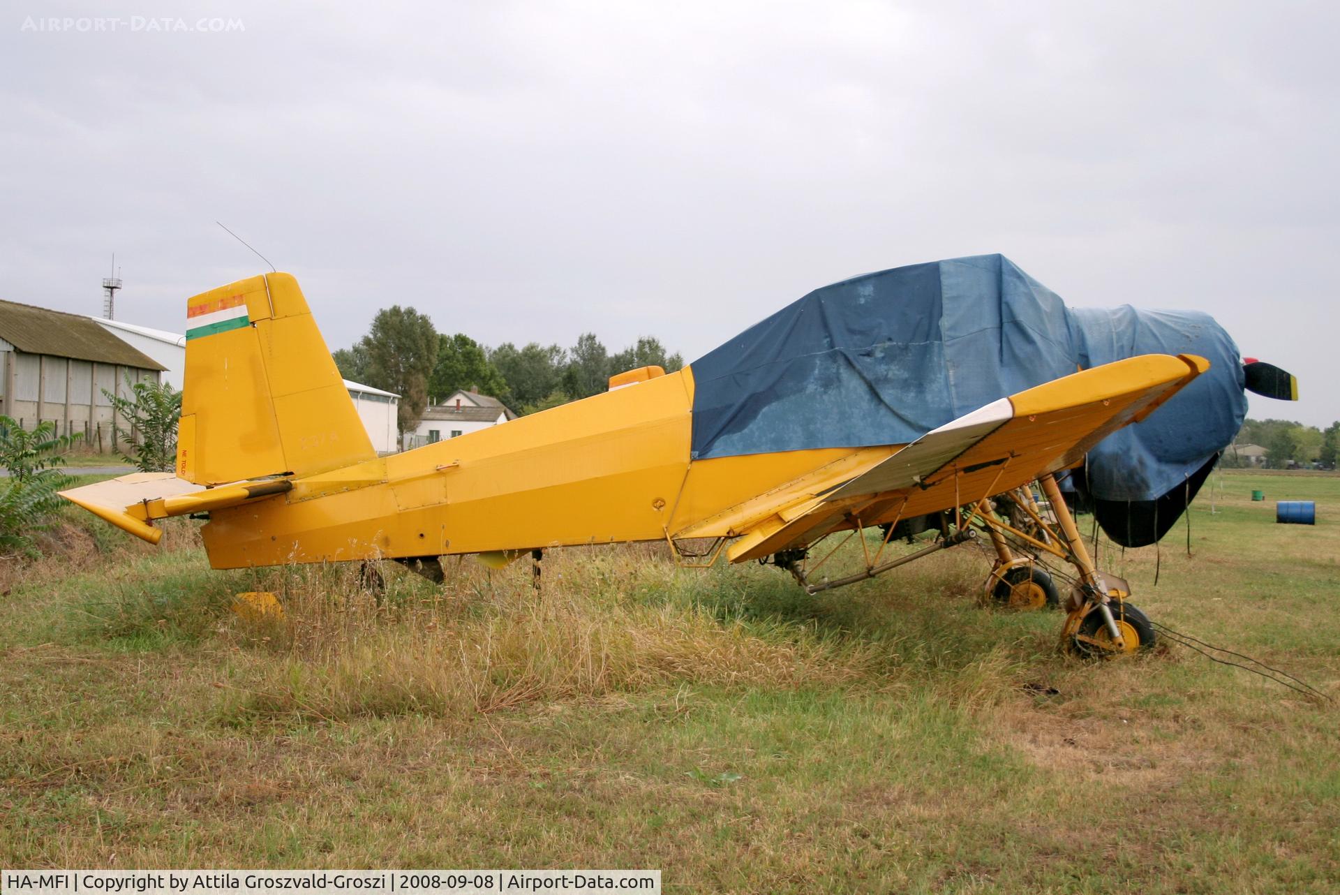 HA-MFI, Let Z-37P Cmelak C/N 17-13, Telekgerendás off Airport, Hungary