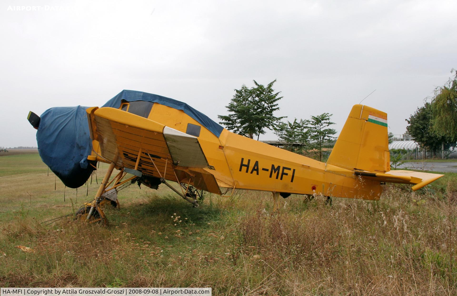 HA-MFI, Let Z-37P Cmelak C/N 17-13, Telekgerendás off Airport, Hungary