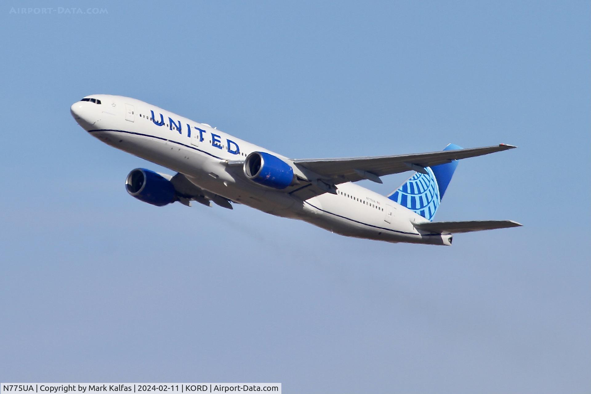 N775UA, 1995 Boeing 777-222 C/N 26947, B772 United Airlines Boeing 777-222 N775UA UAL2019 ORD-LAX