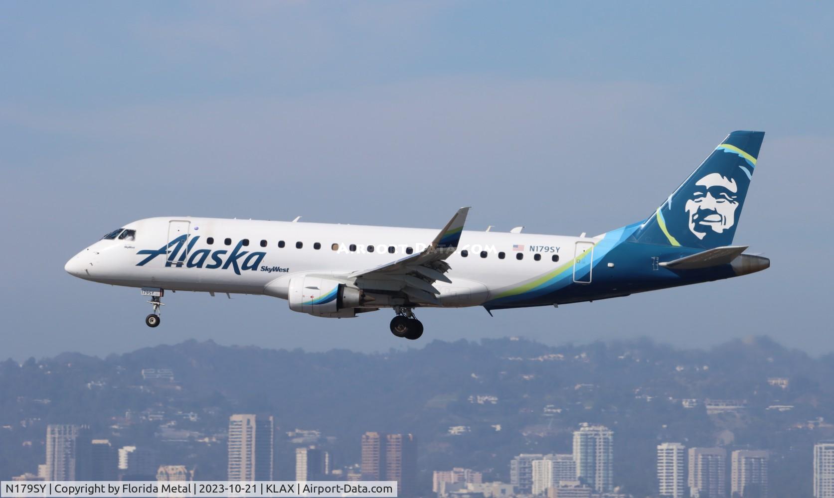 N179SY, 2016 Embraer 175LR (ERJ-170-200LR) C/N 17000565, SKW/ASA E175 zx SFO-LAX