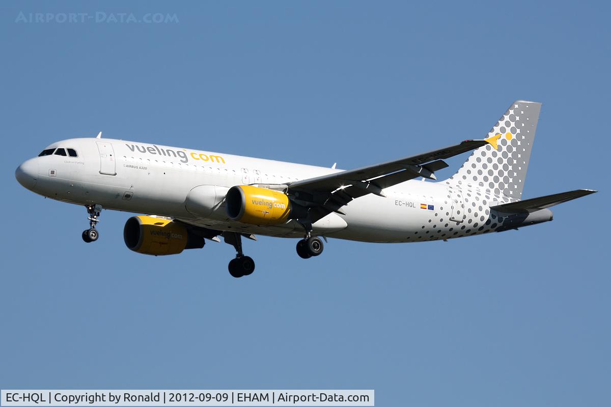 EC-HQL, 2001 Airbus A320-214 C/N 1461, at spl