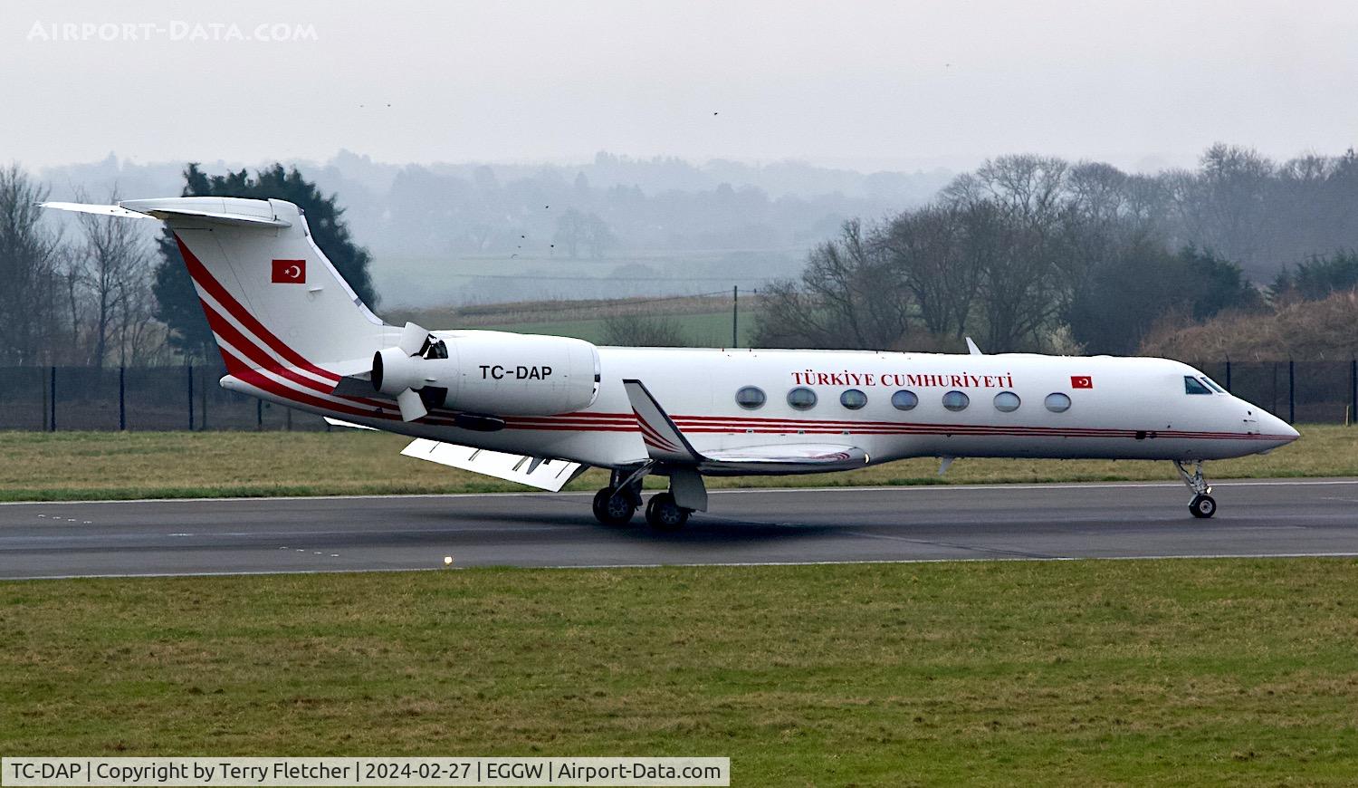 TC-DAP, 2008 Gulfstream Aerospace GV-SP (G550) C/N 5212, At Luton Airport