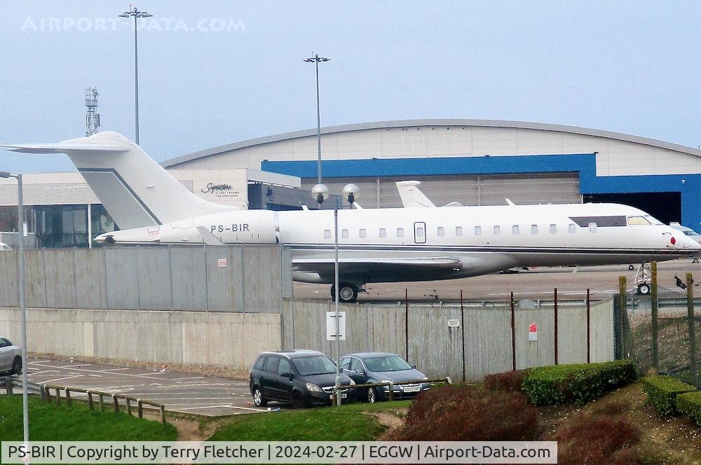 PS-BIR, 2012 Bombardier BD-700-1A10 Global 6000 C/N 9514, At Luton Airport