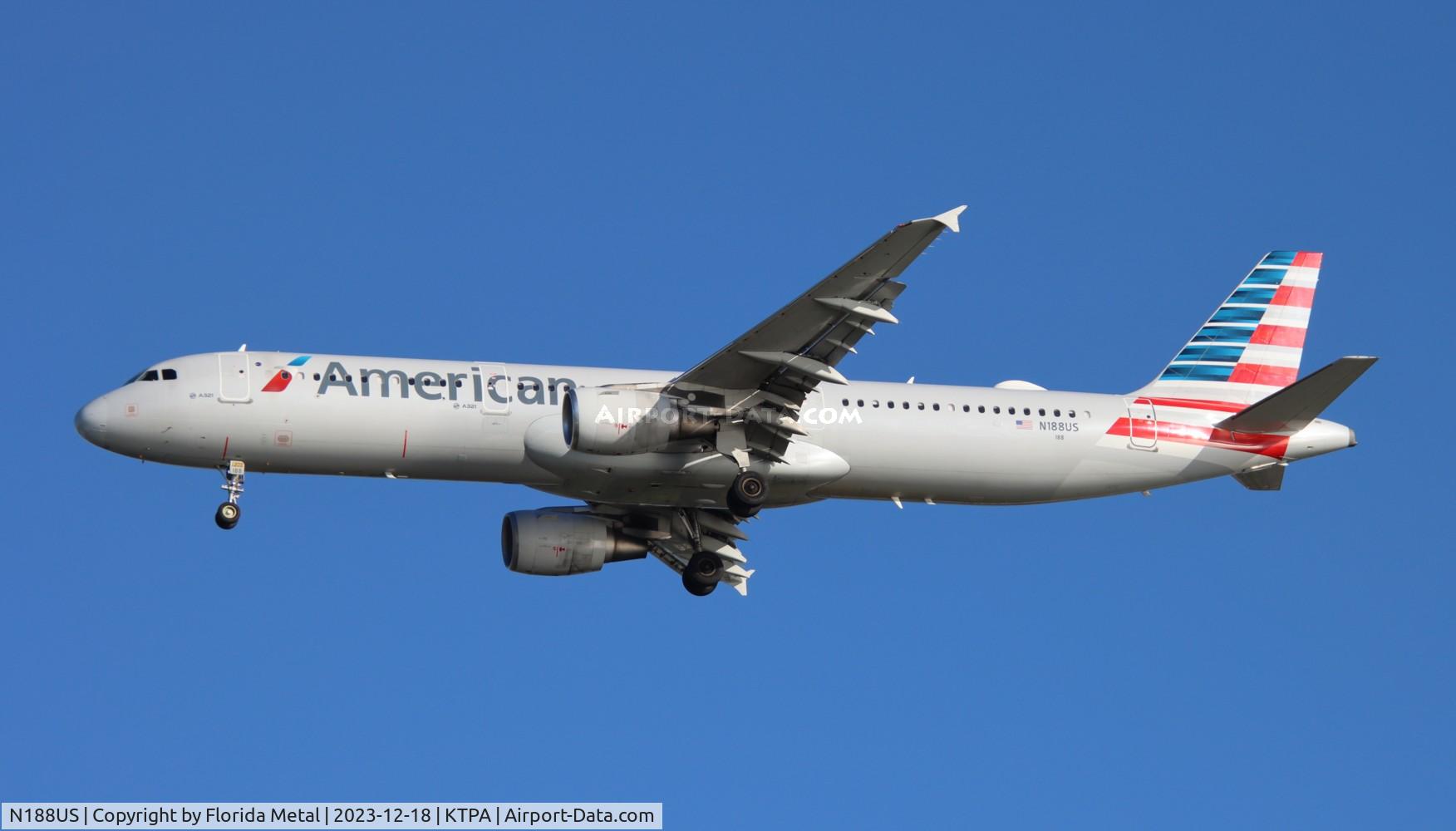 N188US, 2002 Airbus A321-211 C/N 1724, AAL A321 zx PHX-TPA