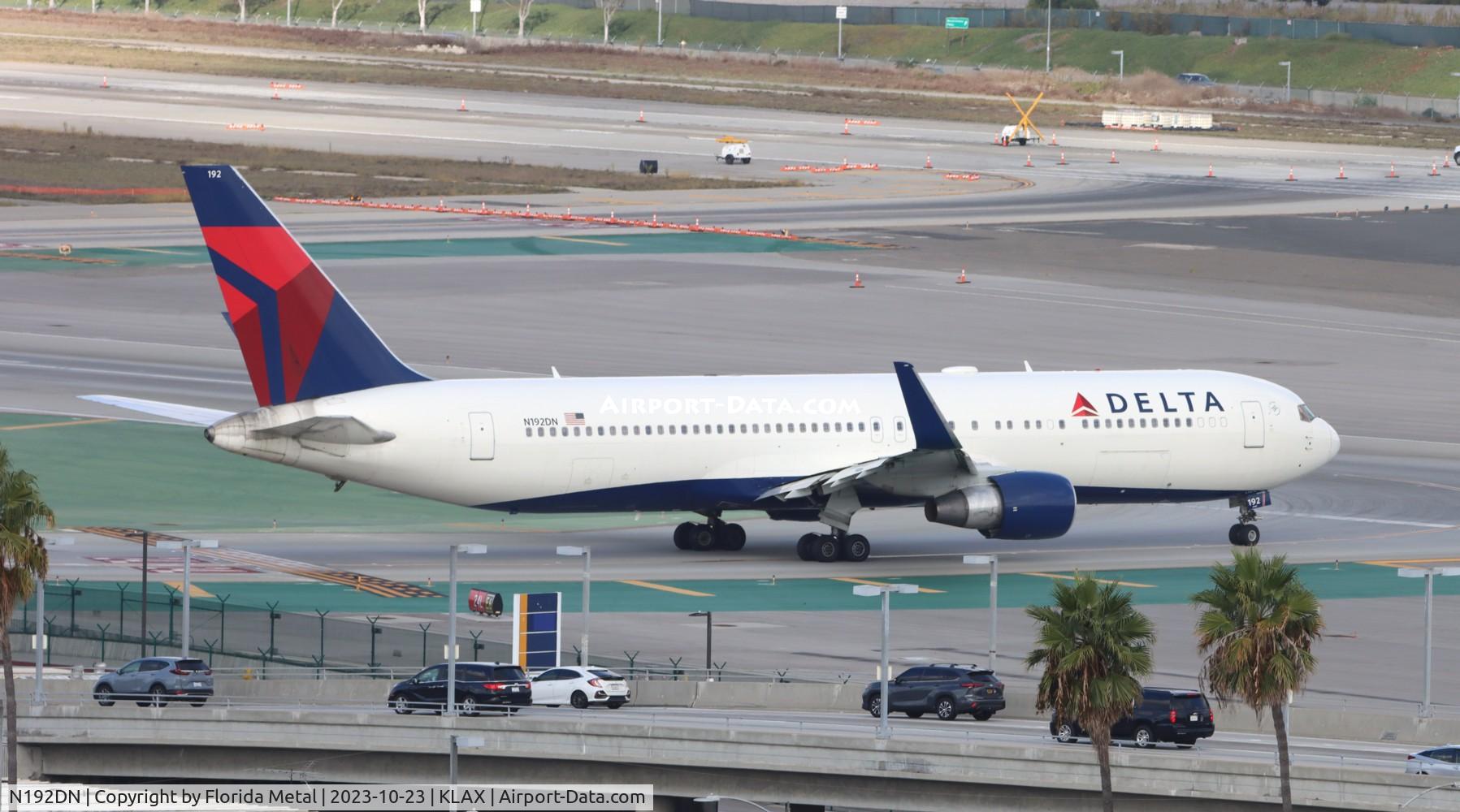 N192DN, 1997 Boeing 767-332 C/N 28449, DAL 763 zx LAX-JFK