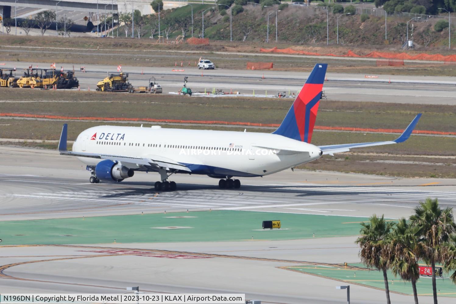 N196DN, 1997 Boeing 767-332 C/N 28453, DAL 763 zx LAX-JFK