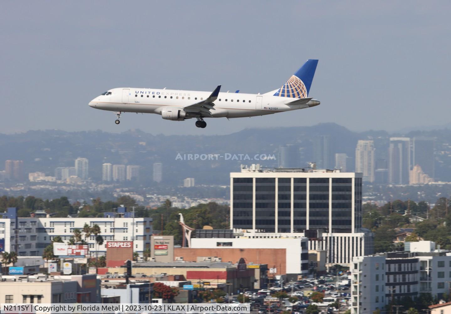 N211SY, 2017 Embraer 175LR (ERJ-170-200LR) C/N 17000646, SKW/UE E175 zx SFO-LAX
