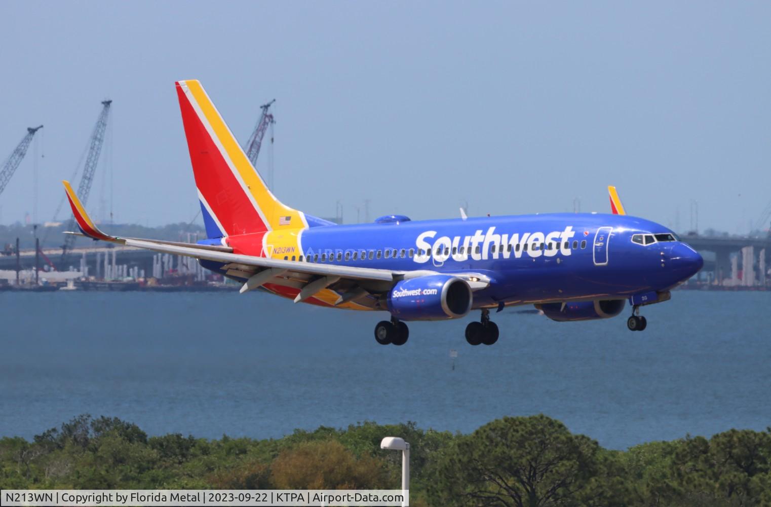 N213WN, 2005 Boeing 737-7H4 C/N 34217, SWA 737 nc zx DEN-TPA