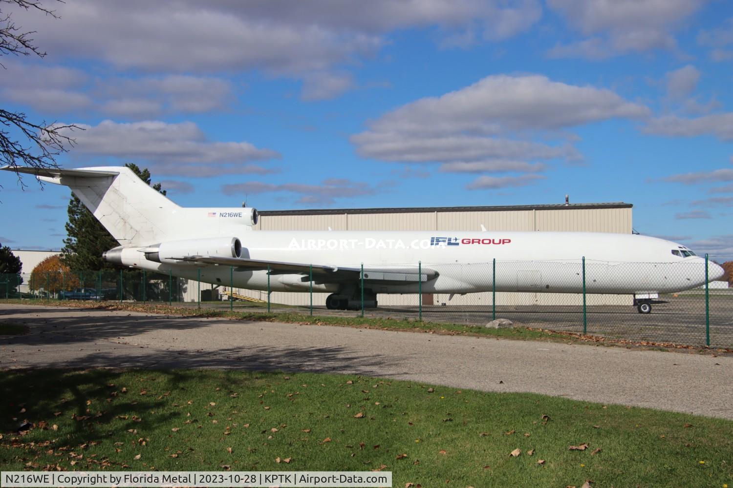 N216WE, 1984 Boeing 727-2S2F C/N 22937, IFL 727 zx