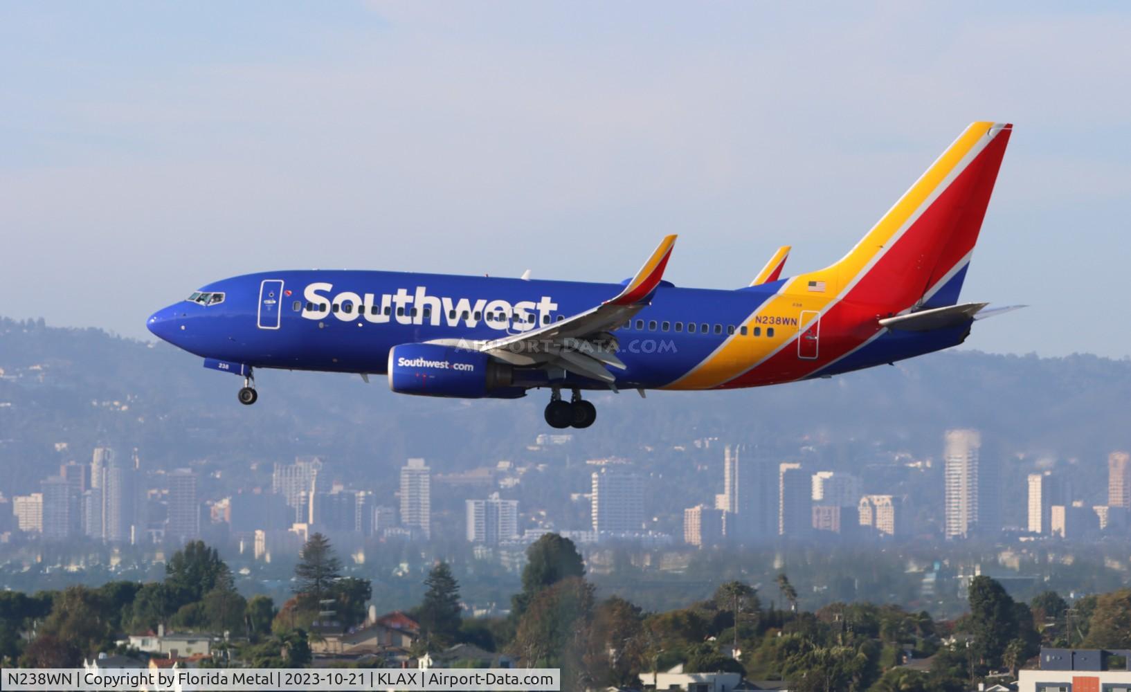 N238WN, 2005 Boeing 737-7H4 C/N 34713, SWA 737 nc zx SJC-LAX