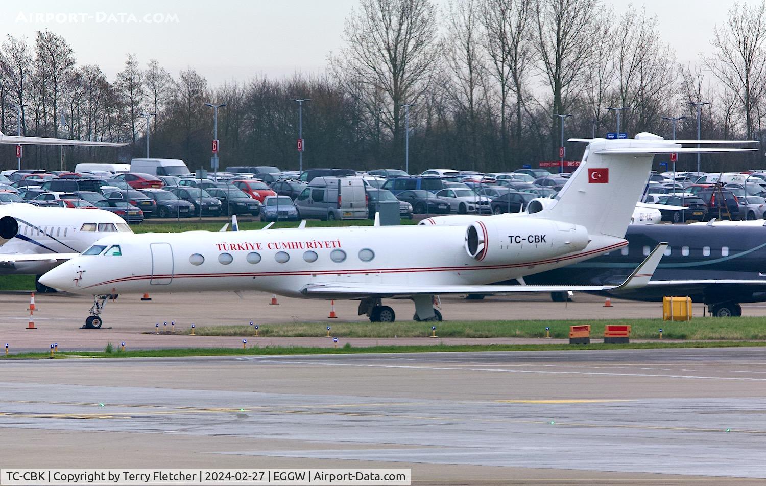 TC-CBK, 2009 Gulfstream Aerospace GV-SP (G550) C/N 5254, At Luton Airport