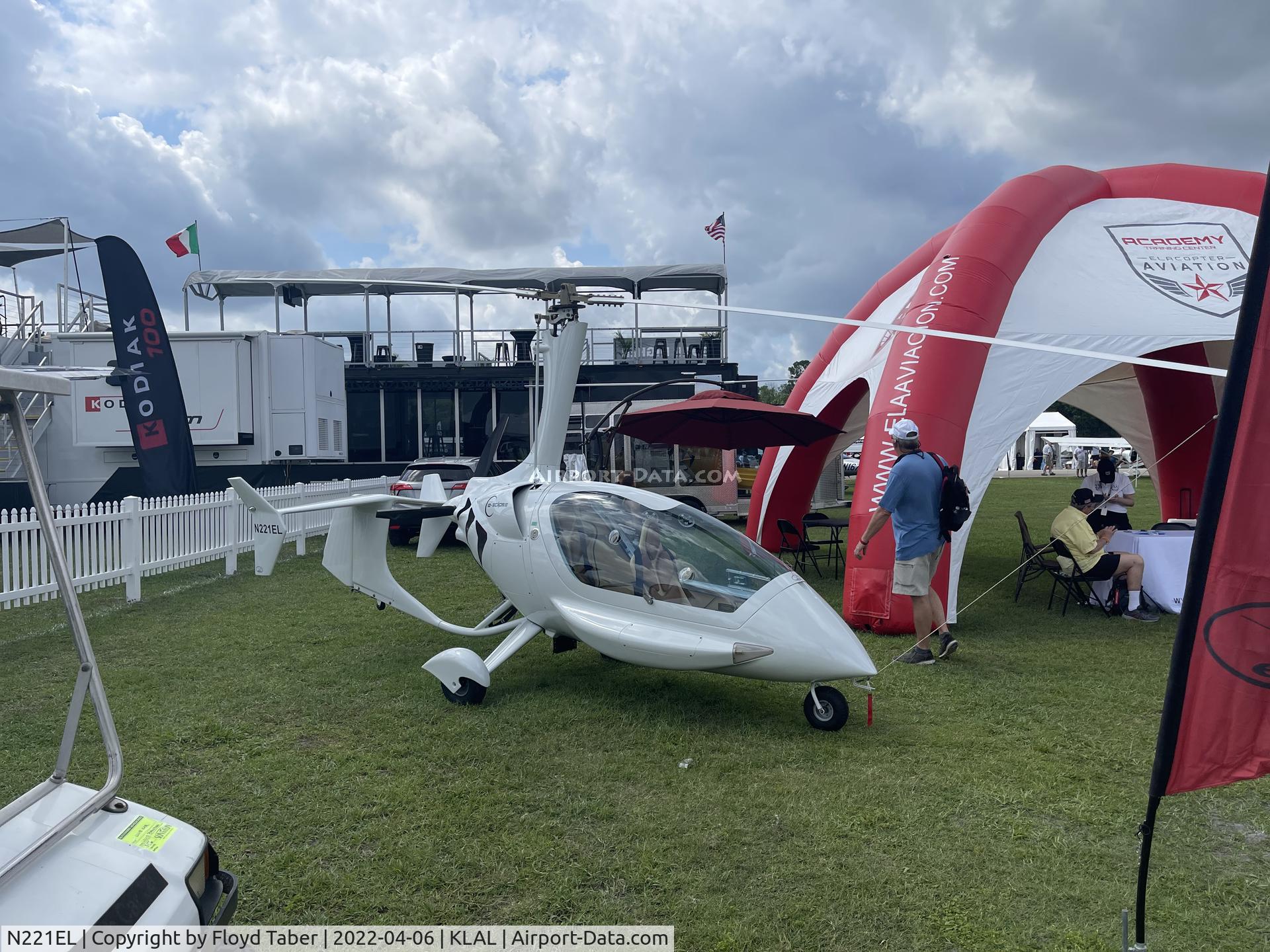 N221EL, Eclipse 10 C/N 04175281014, SUN N FUN 2022