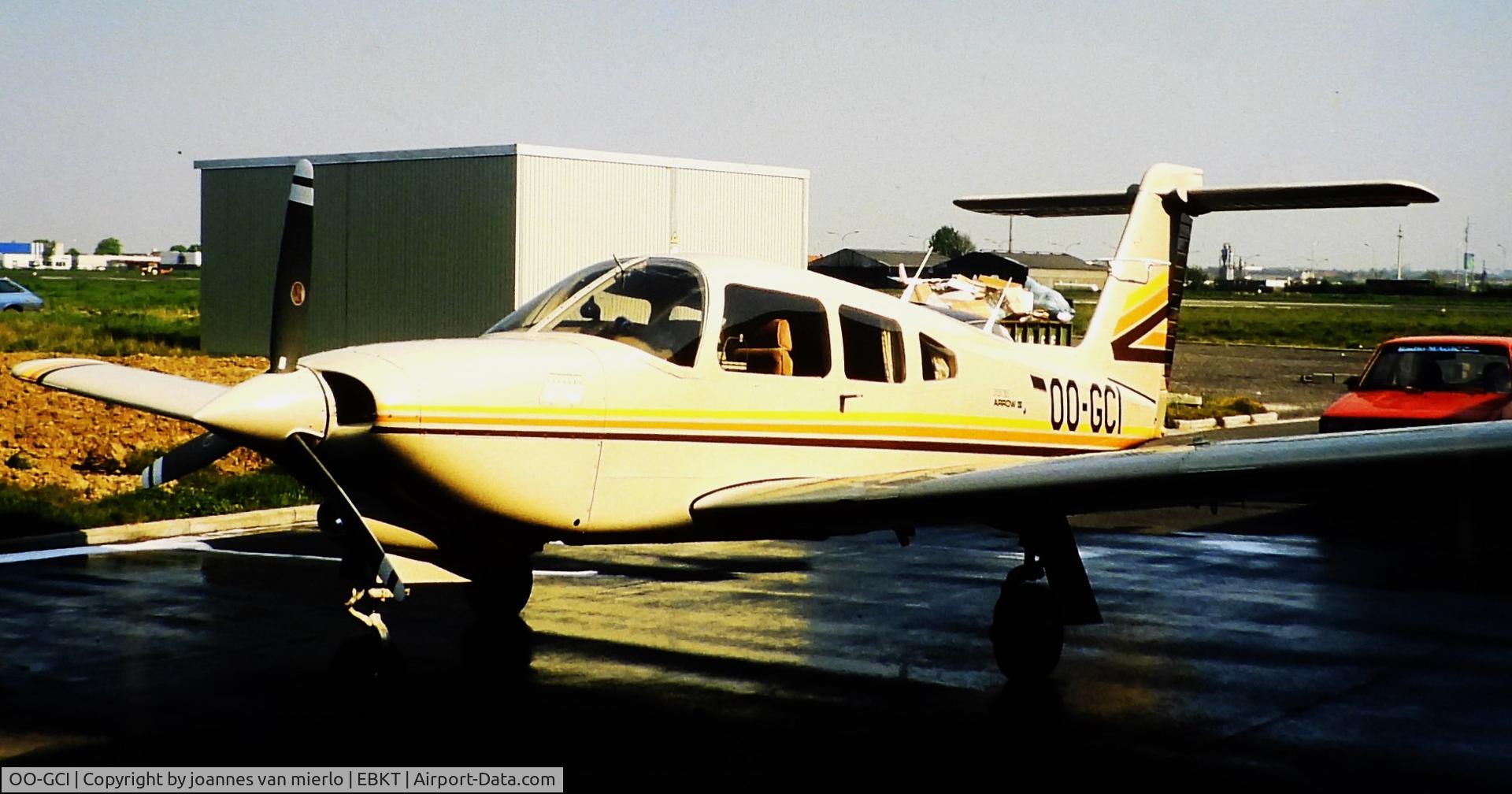 OO-GCI, 1981 Piper PA-28RT-201T Turbo Arrow IV Arrow IV C/N 28R-8131042, ex-slide