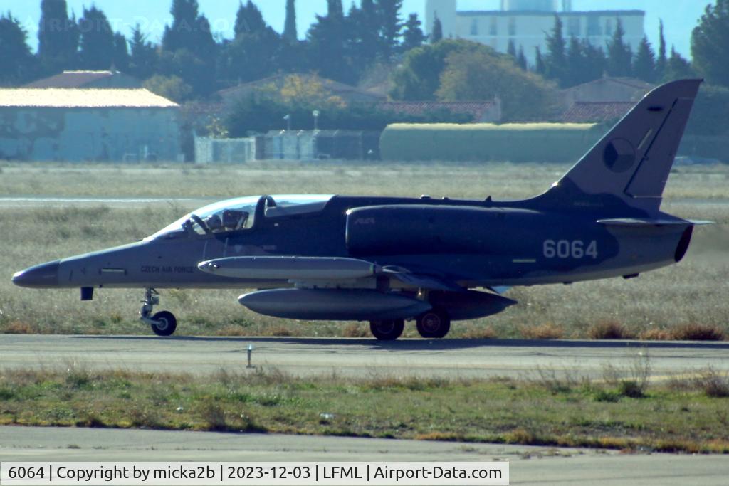 6064, Aero L-159 ALCA C/N 156064, Taxiing