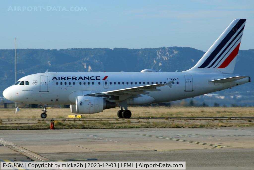 F-GUGM, 2006 Airbus A318-111 C/N 2750, Taxiing