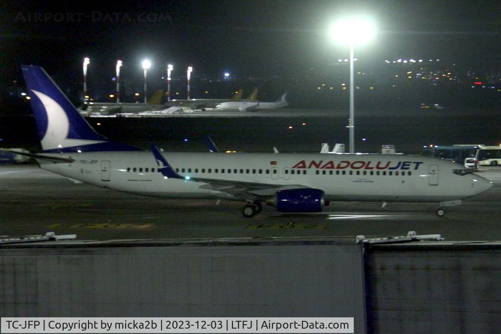 TC-JFP, 1999 Boeing 737-8F2 C/N 29778/349, Taxiing