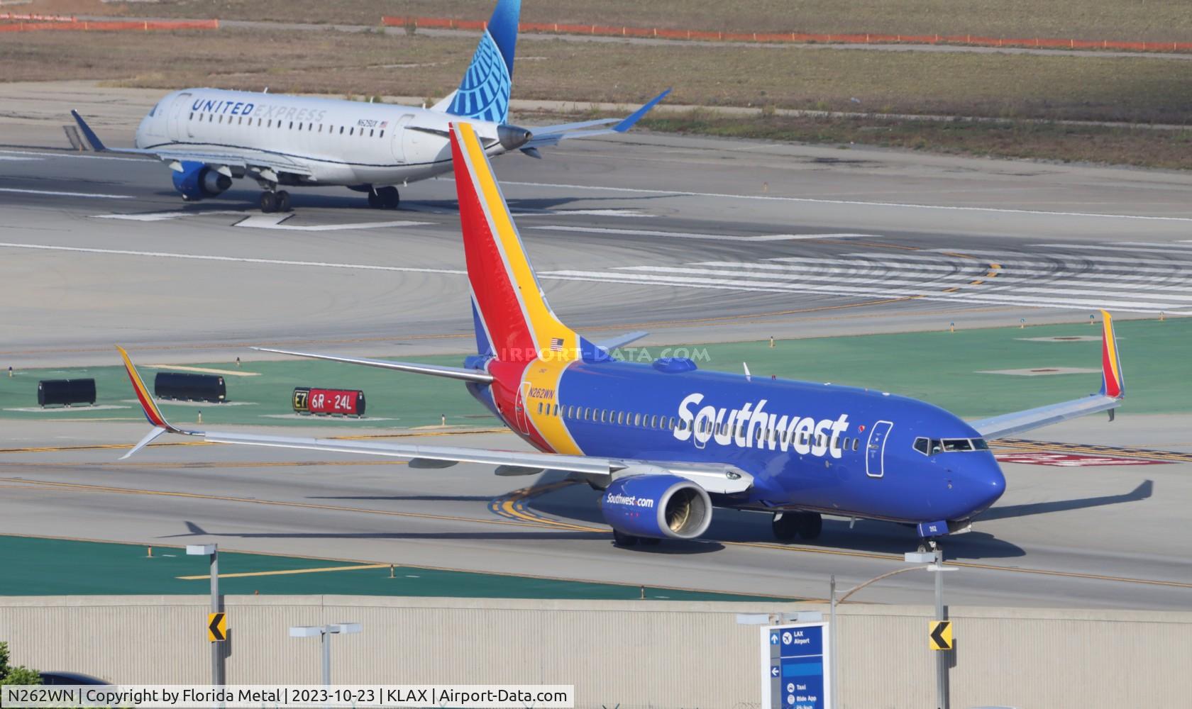 N262WN, 2006 Boeing 737-7H4 C/N 32519, SWA 737 nc zx LAX-SJC