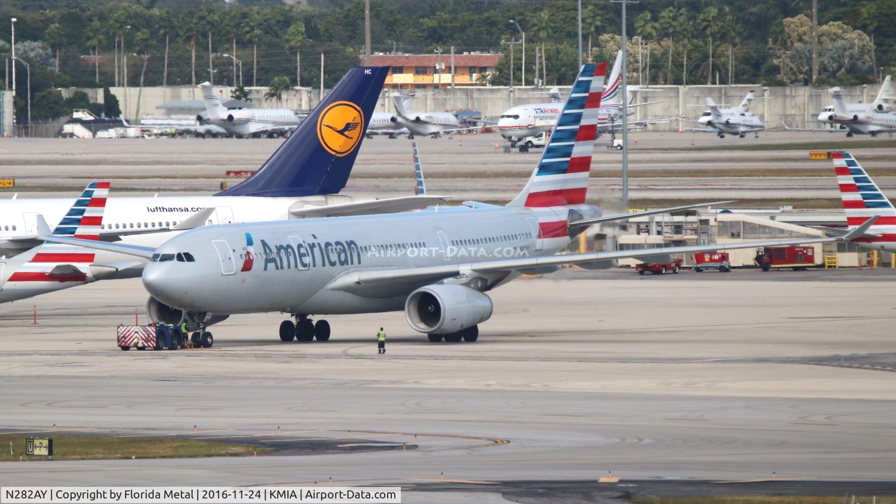 N282AY, 2009 Airbus A330-243 C/N 1069, AAL A332 zx PHL-MIA