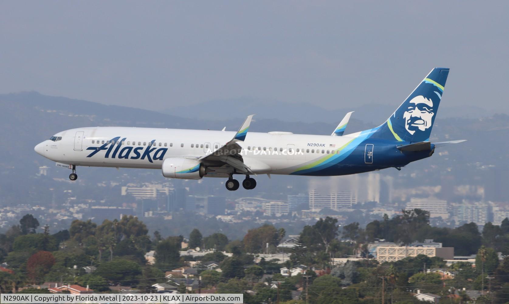 N290AK, 2018 Boeing 737-990/ER C/N 64300, ASA 739 zx SEA-LAX