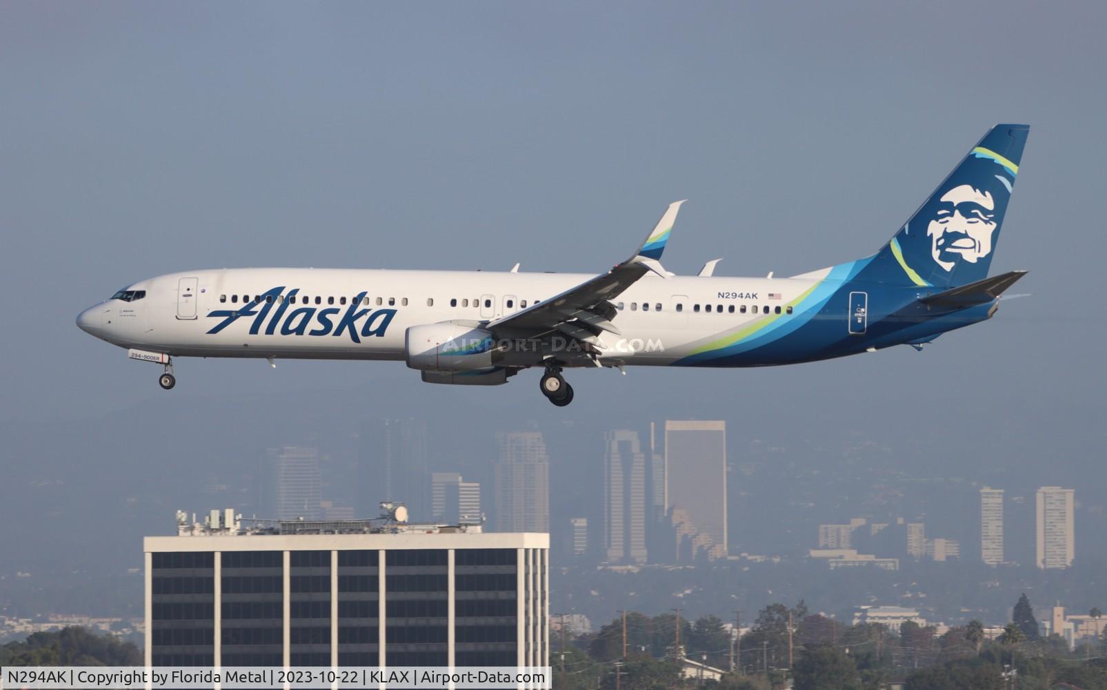 N294AK, Boeing 737-900ER C/N 64303, ASA 739 zx SEA-LAX