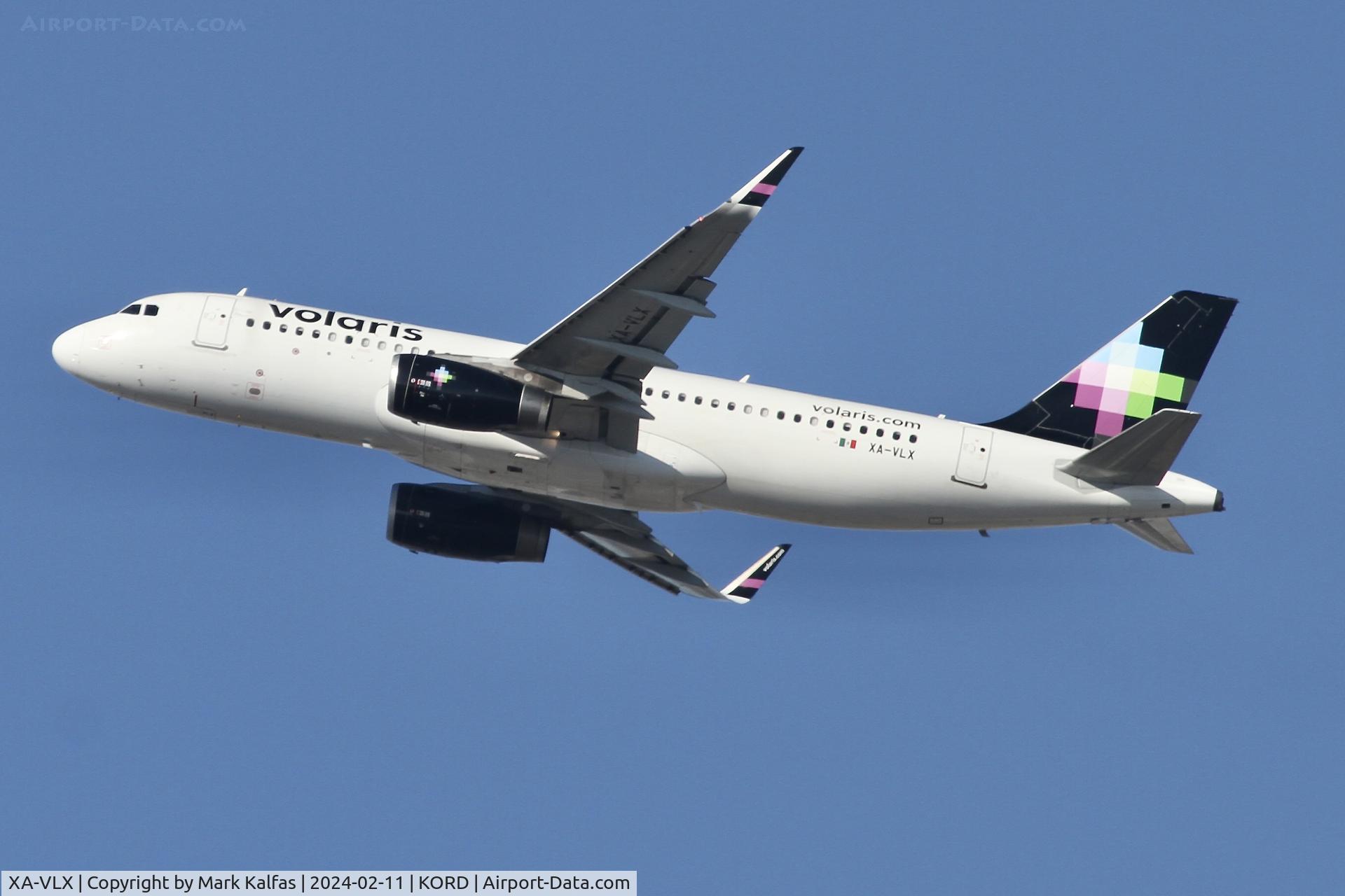 XA-VLX, 2016 Airbus A320-233 C/N 7376, A320 Volaris Airbus A3290-233  XA-VLX VOI290 KORD-MMLO