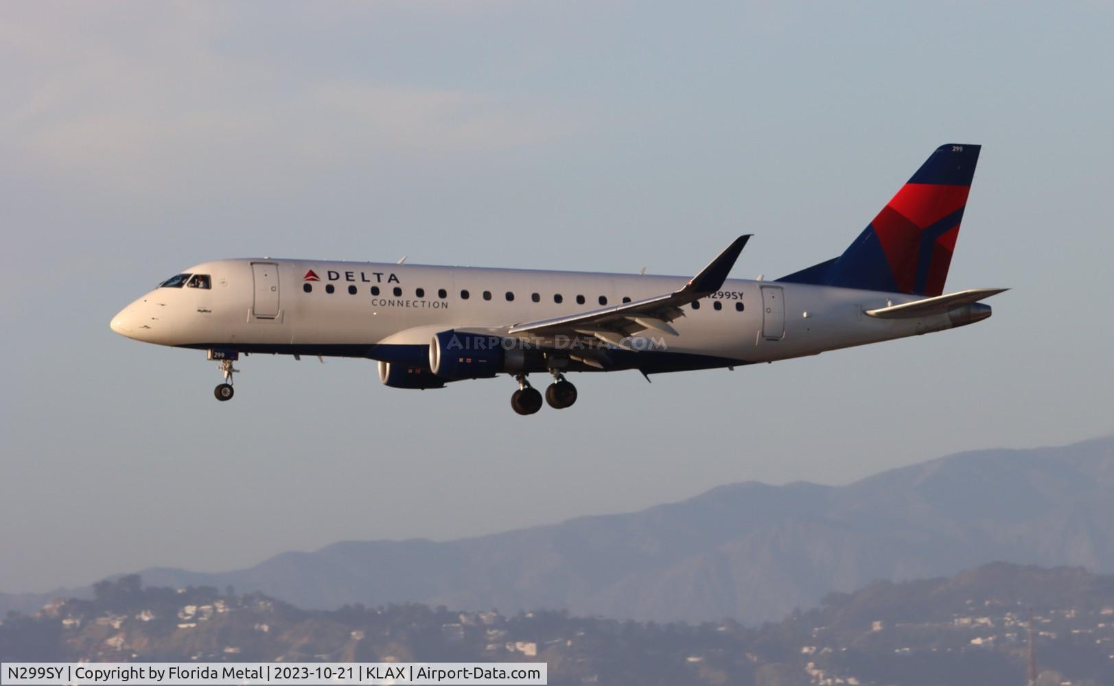 N299SY, 2019 Embraer 175LR (ERJ-170-200LR) C/N 17000833, SKW/DAL E175 zx RNO-LAX